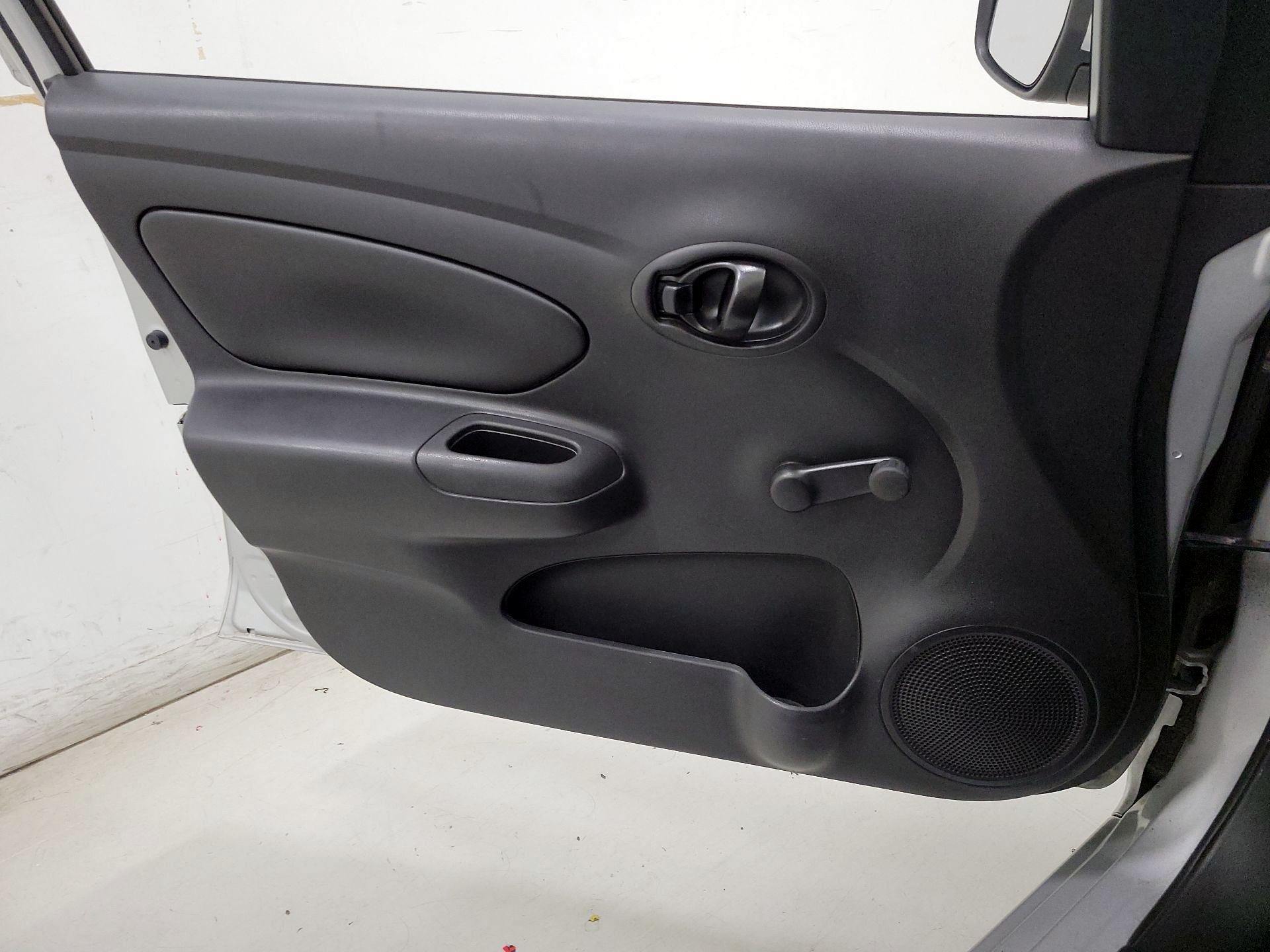 Thumbnail: 2018 Nissan Versa - 12