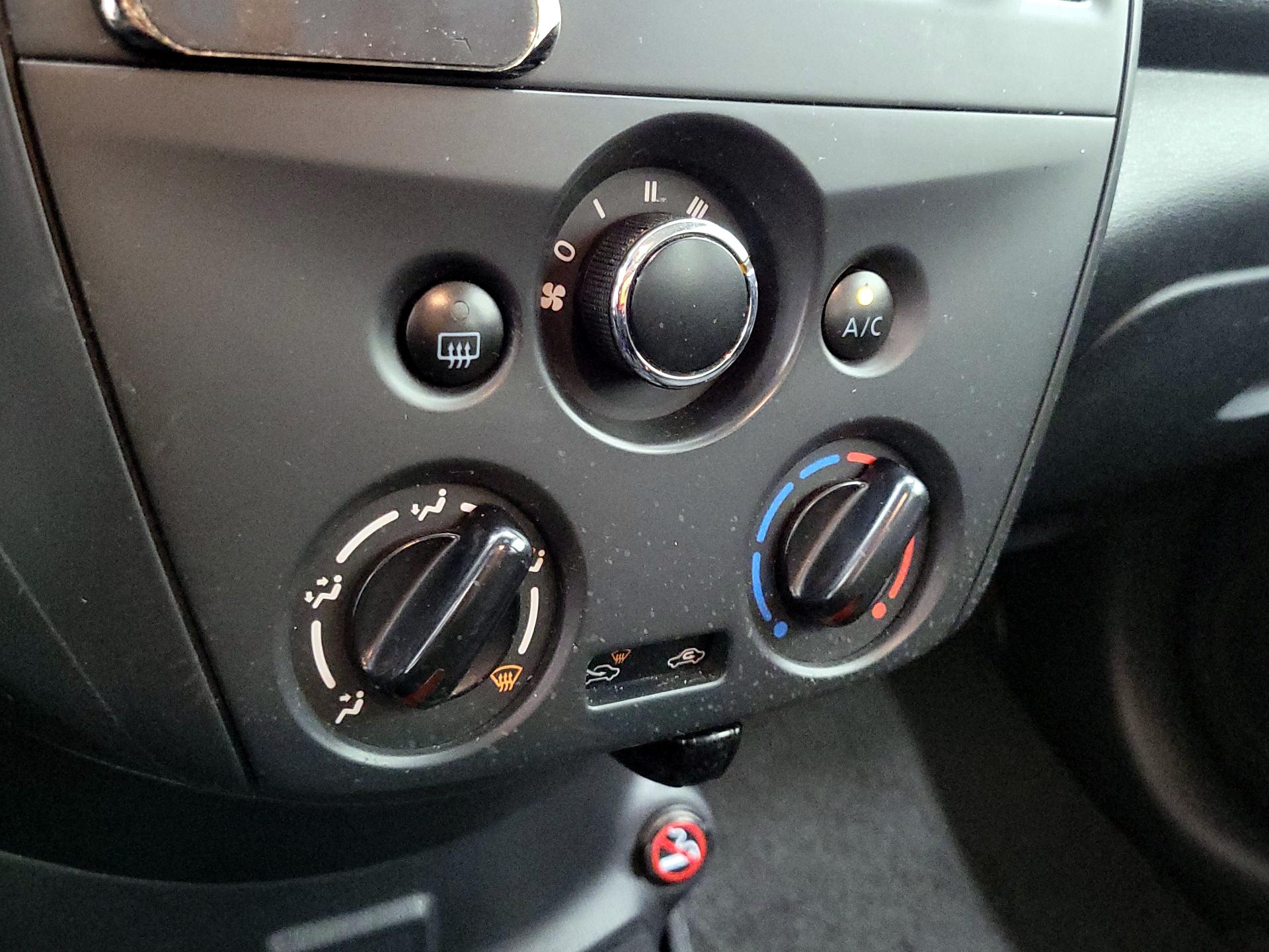 Thumbnail: 2018 Nissan Versa - 15