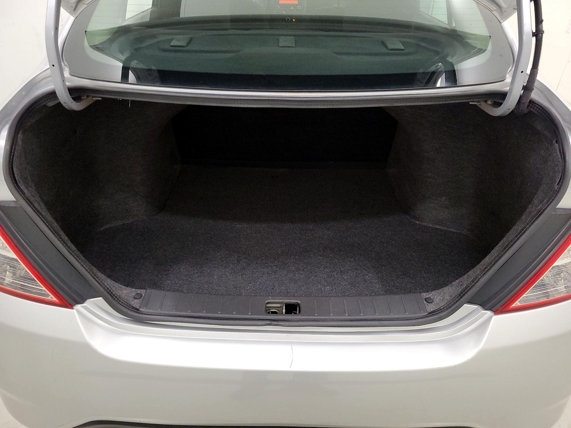 Thumbnail: 2018 Nissan Versa - 18