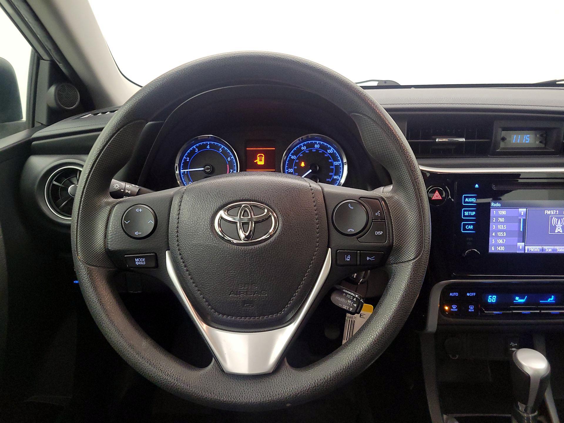 Thumbnail: 2018 Toyota Corolla - 10