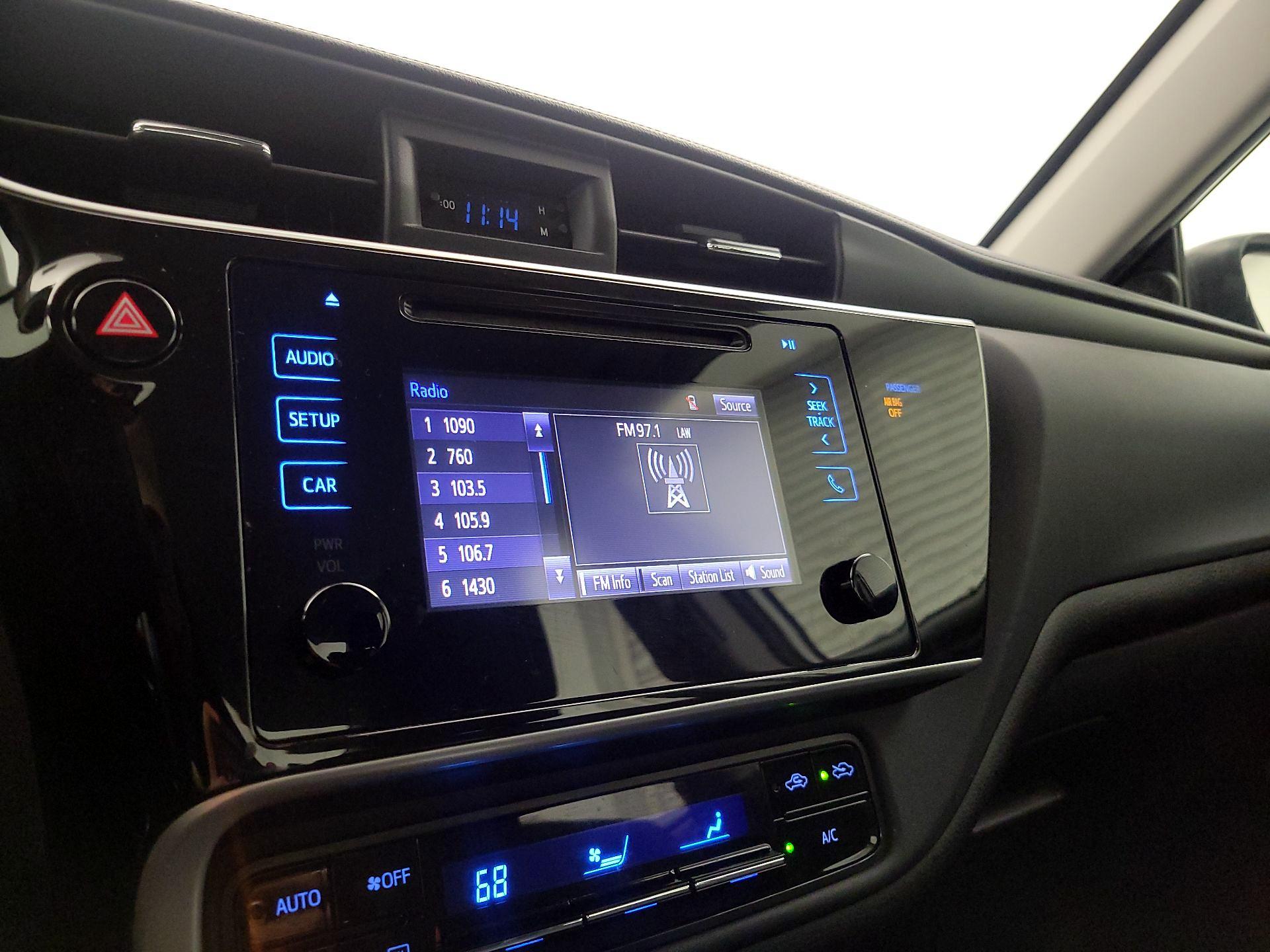 Thumbnail: 2018 Toyota Corolla - 15