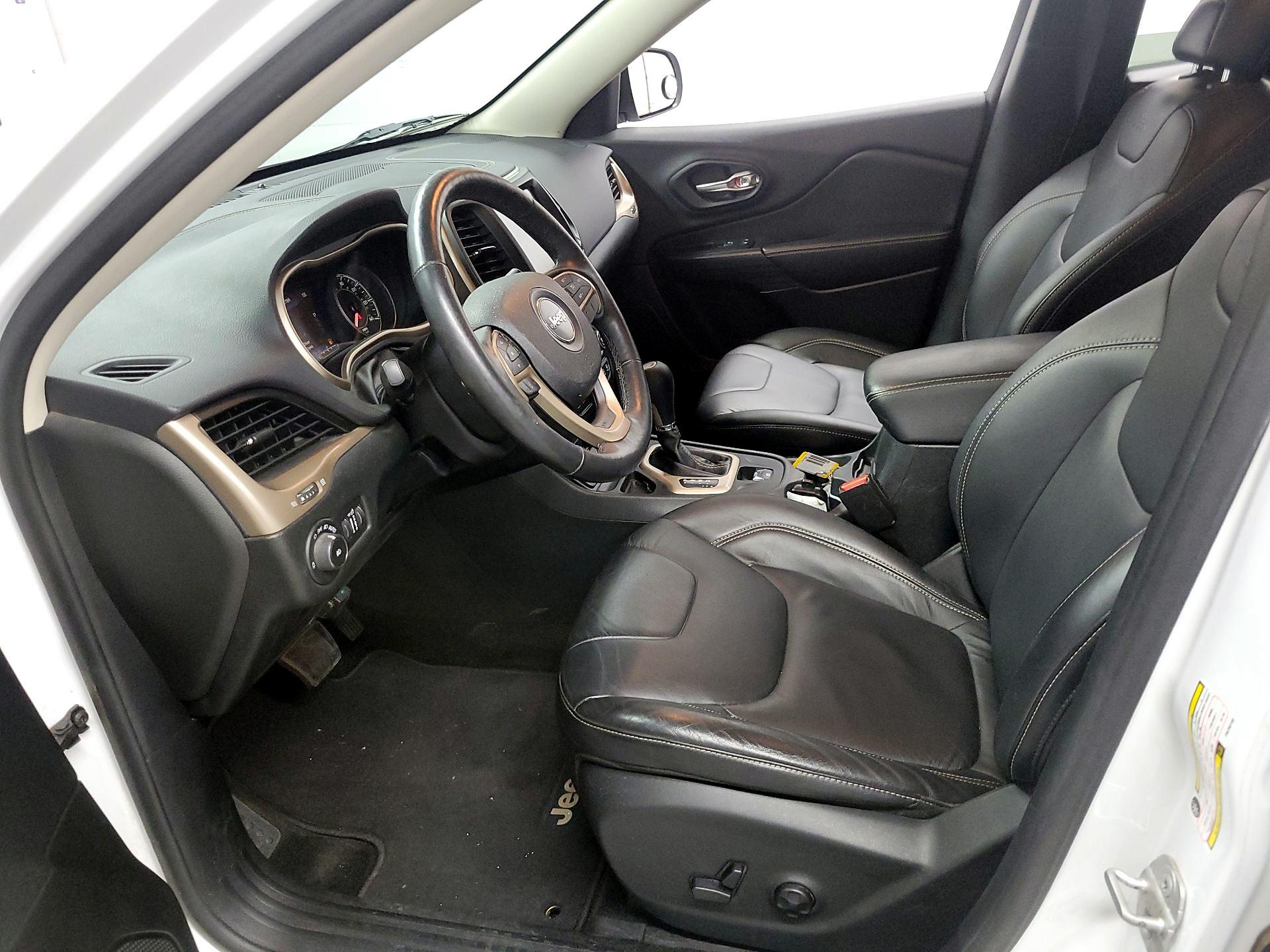 Thumbnail: 2014 Jeep Cherokee - 11