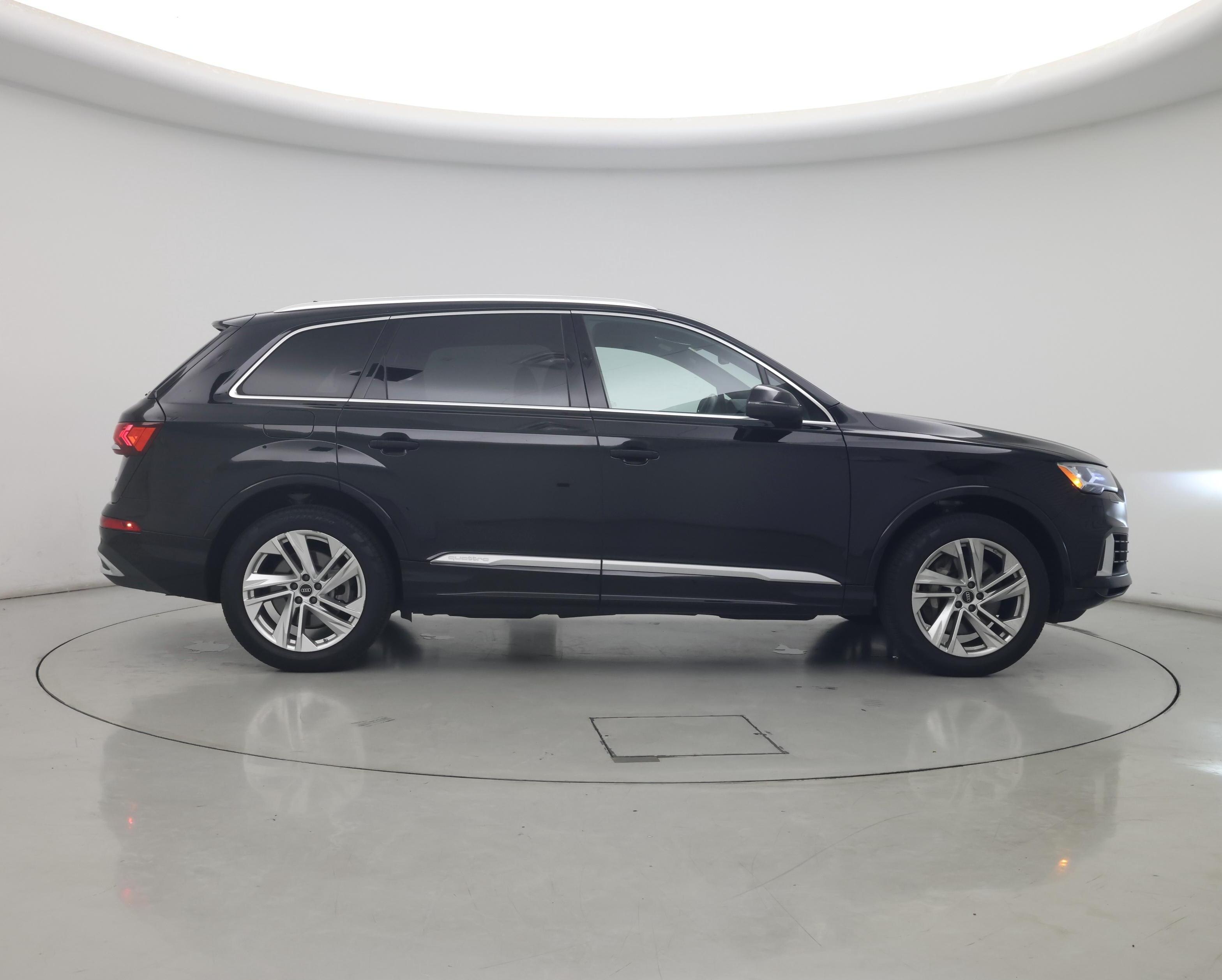 Thumbnail: 2023 Audi Q7 - 7