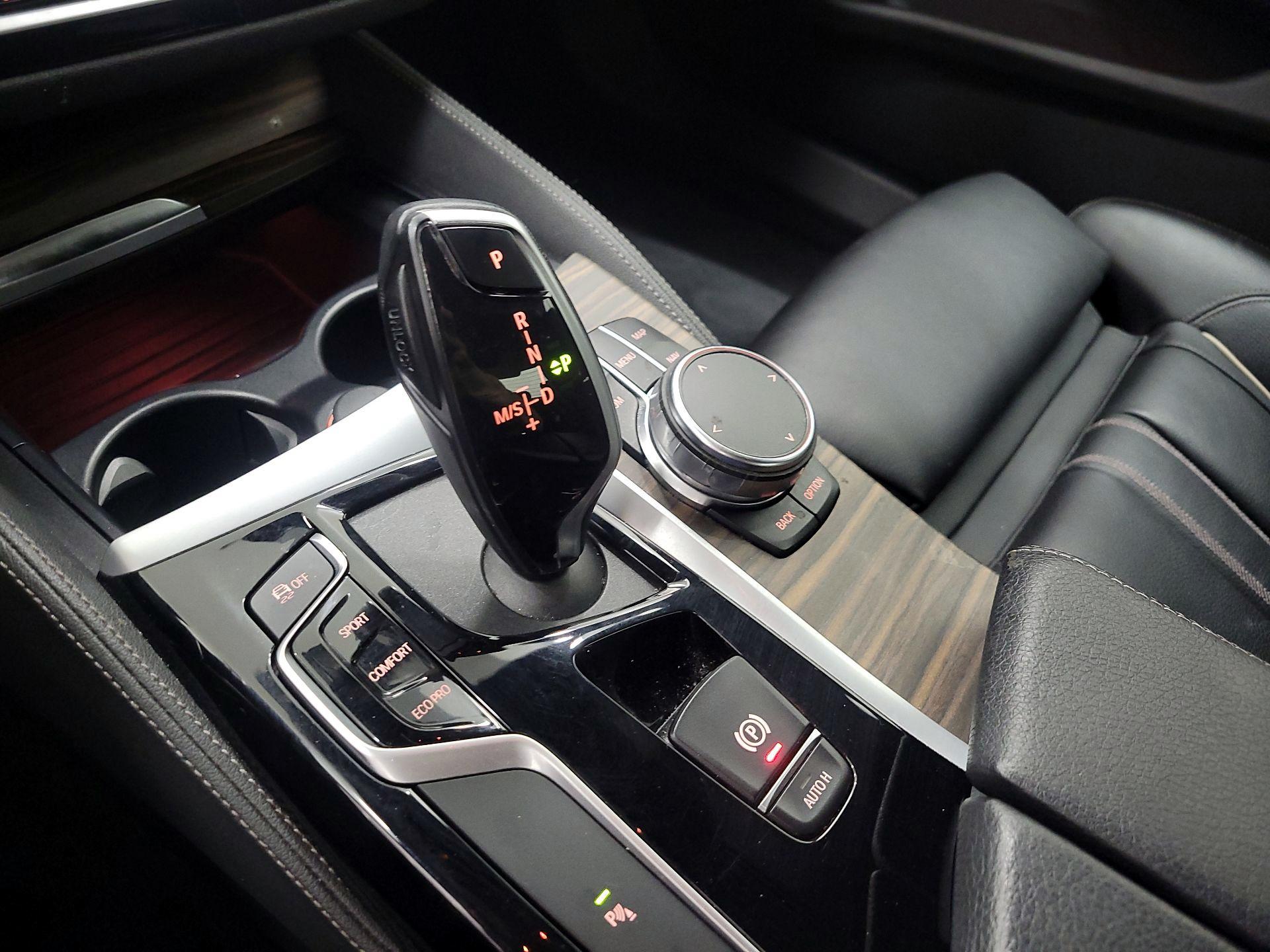 Thumbnail: 2019 BMW 5 Series - 18