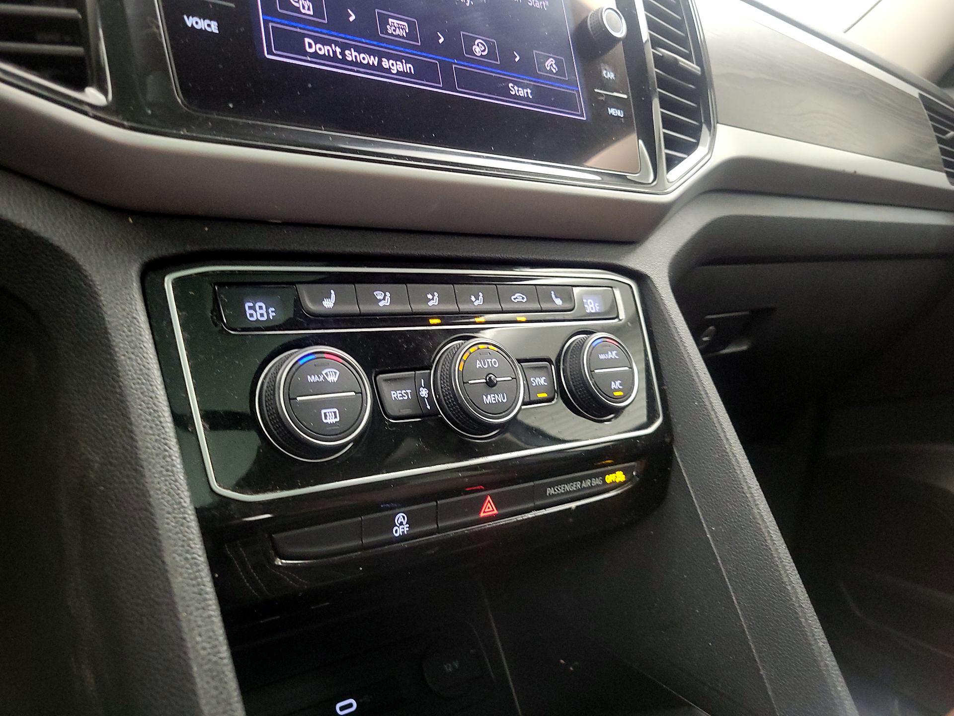 Thumbnail: 2022 Volkswagen Atlas - 16