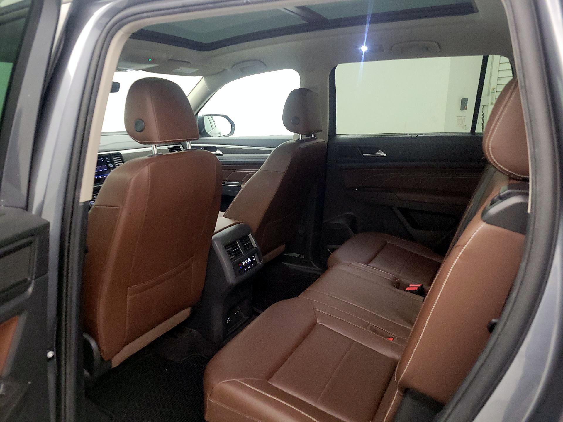 Thumbnail: 2022 Volkswagen Atlas - 20