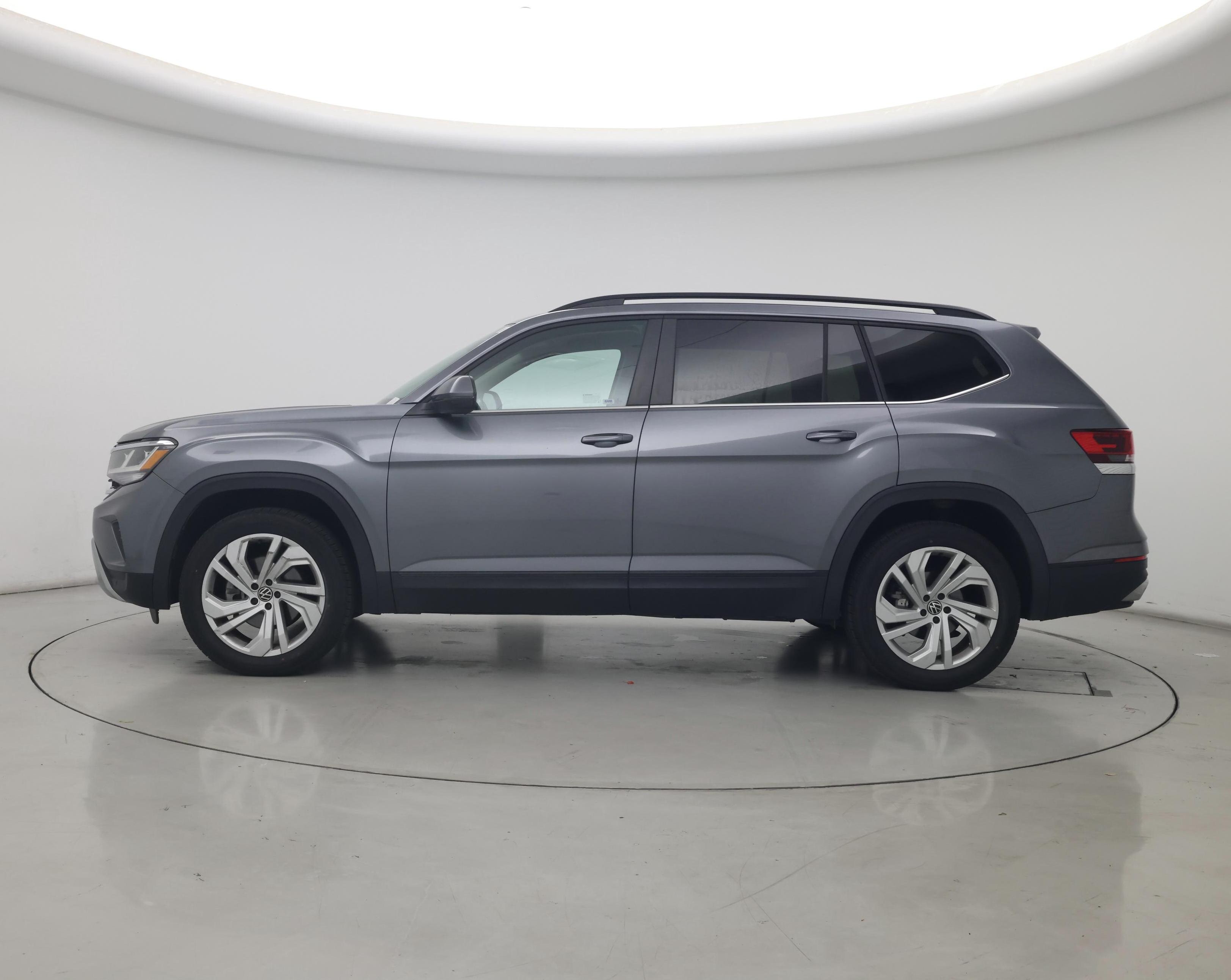 Thumbnail: 2022 Volkswagen Atlas - 3