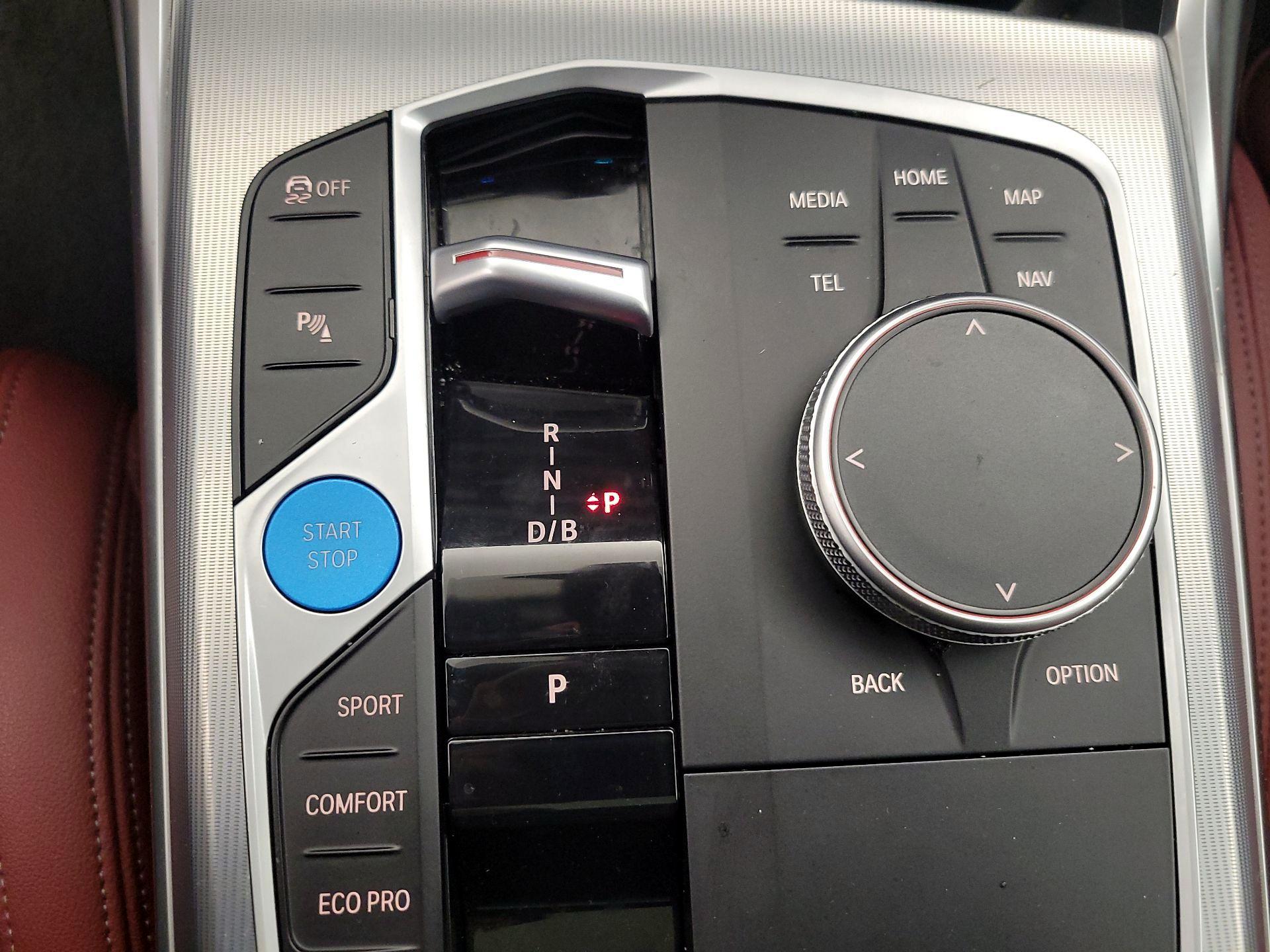 Thumbnail: 2024 BMW i4 - 18