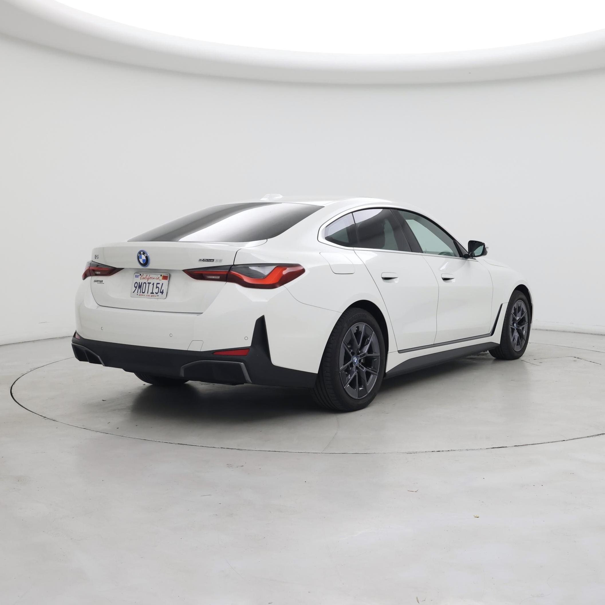 Thumbnail: 2024 BMW i4 - 8