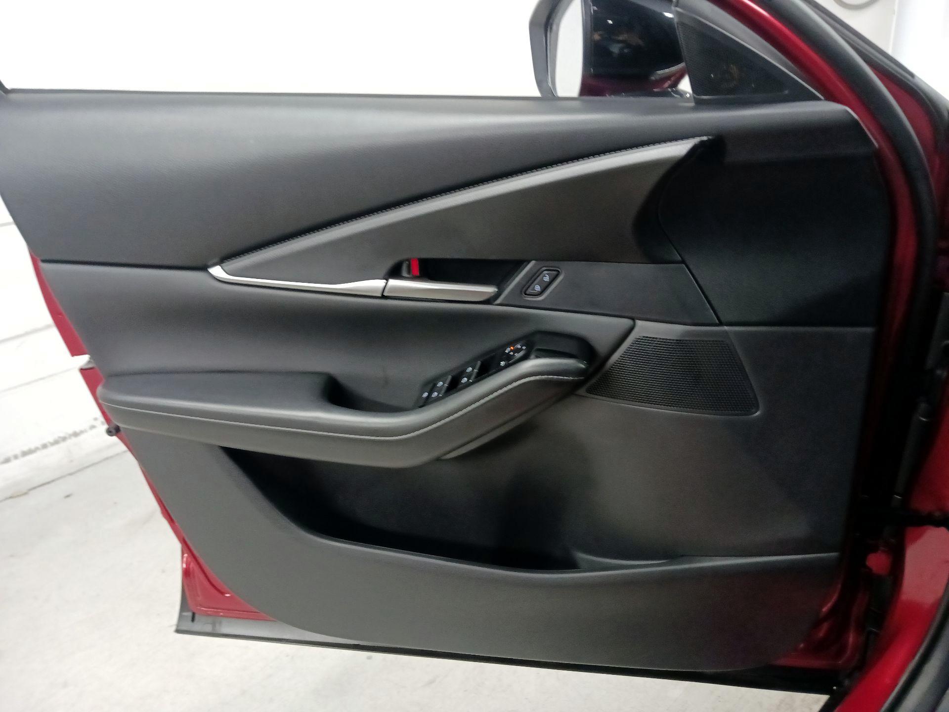 Thumbnail: 2025 Mazda CX-30 - 10