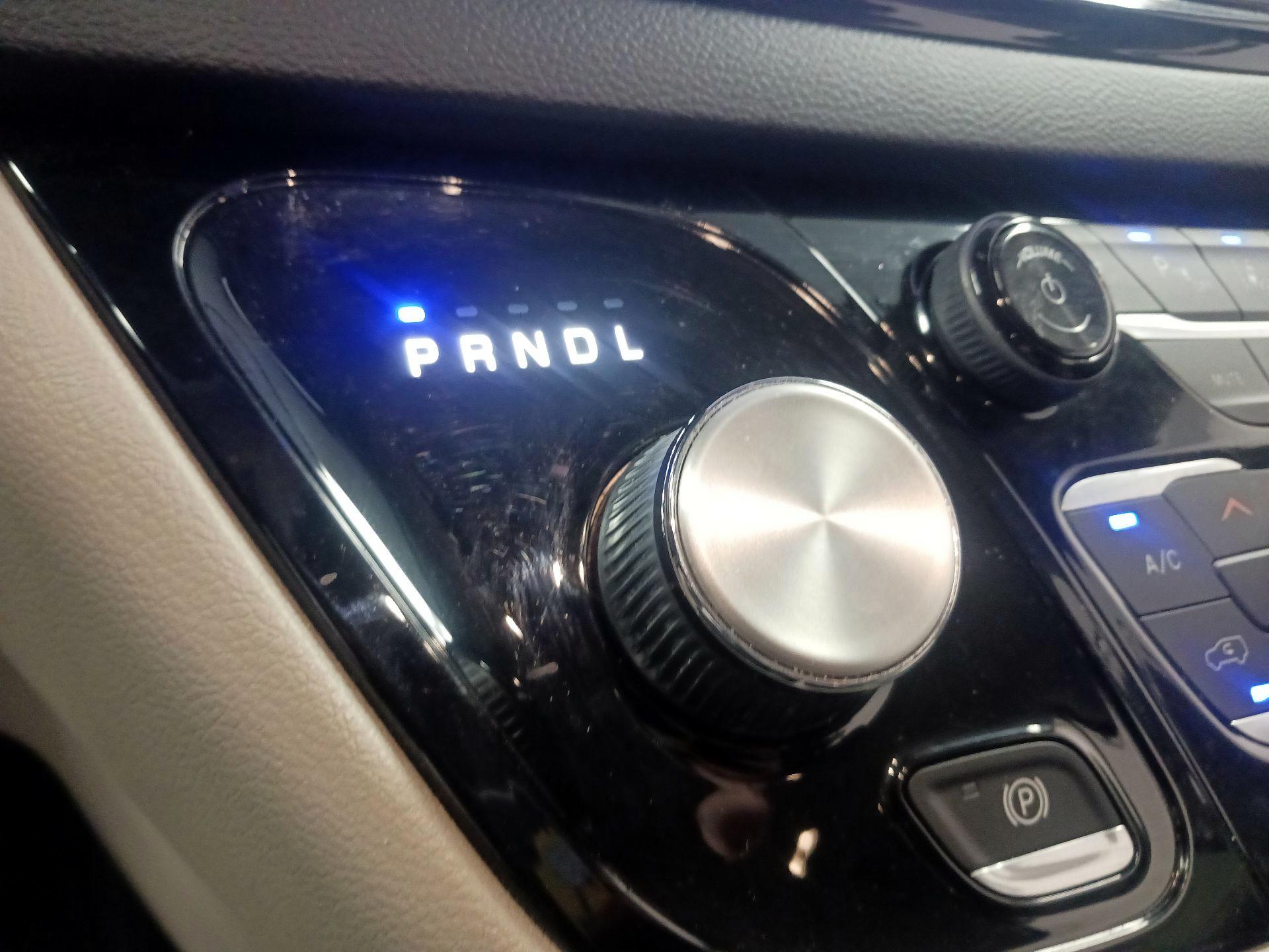 Thumbnail: 2022 Chrysler Pacifica - 13