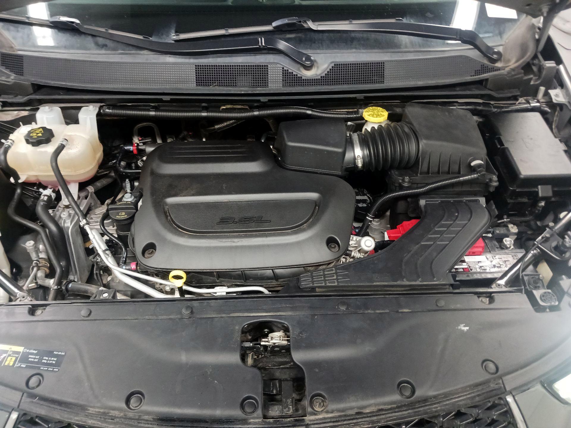 Thumbnail: 2022 Chrysler Pacifica - 16