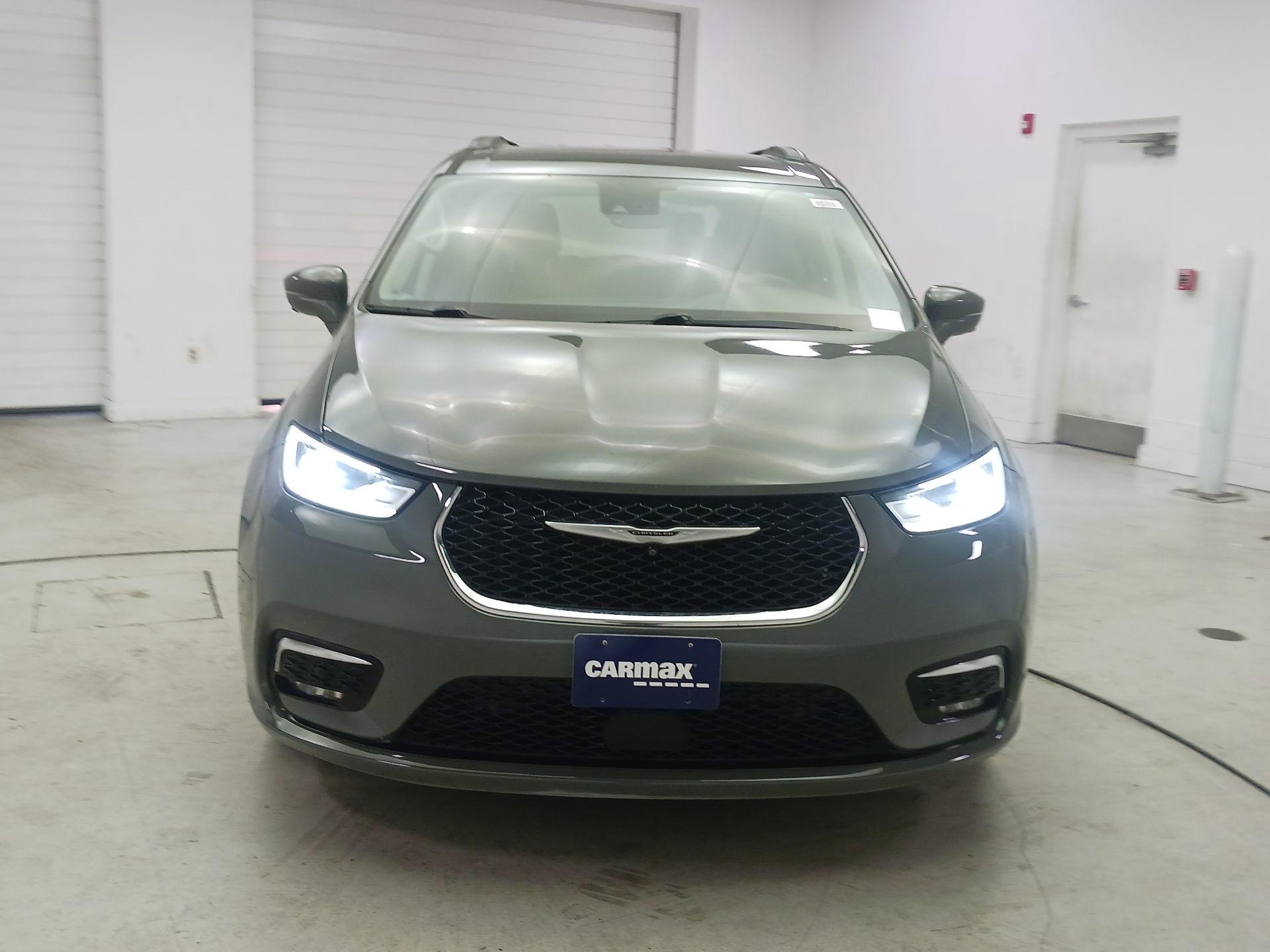 Thumbnail: 2022 Chrysler Pacifica - 2