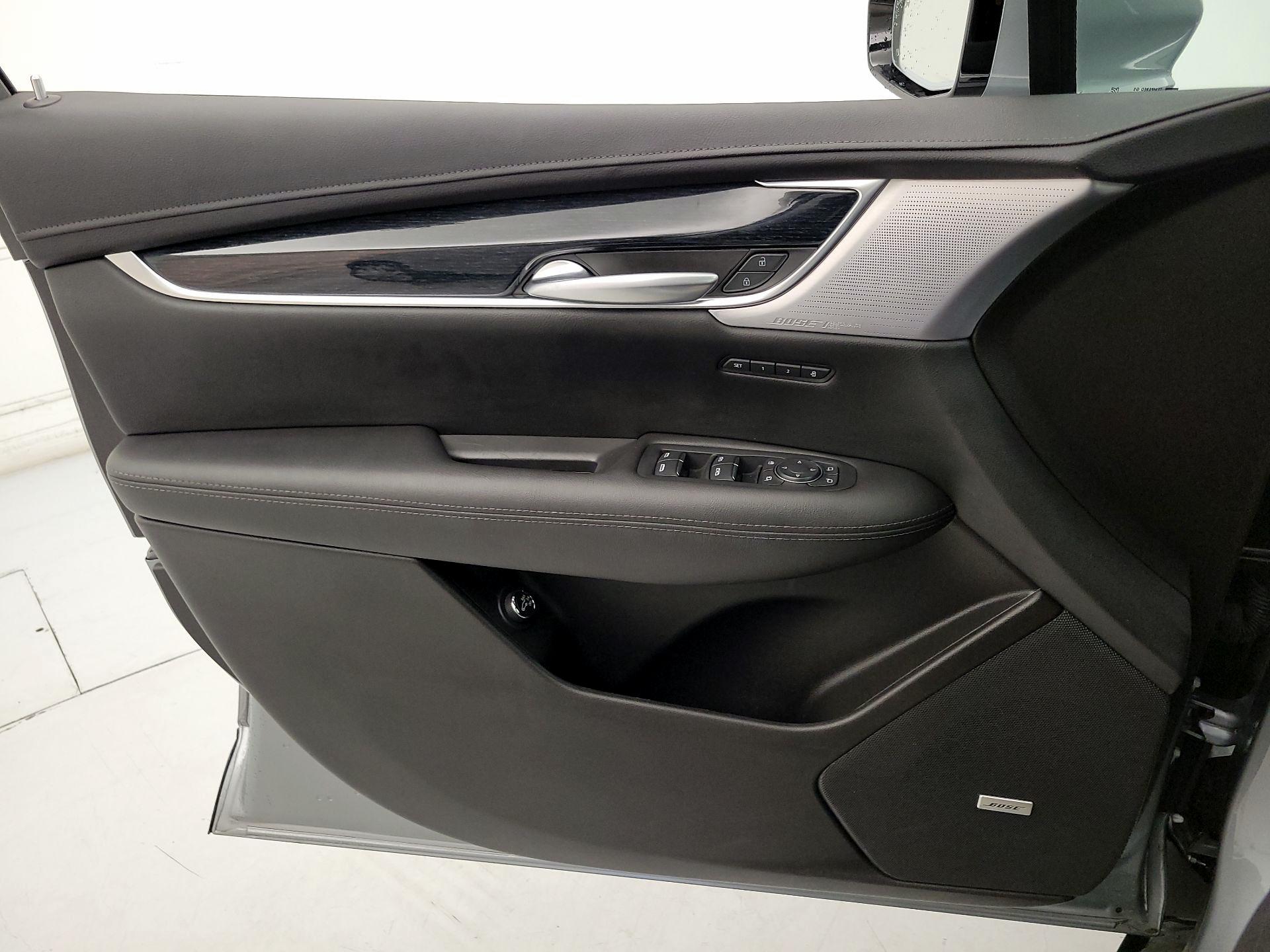 Thumbnail: 2025 Cadillac XT5 - 12