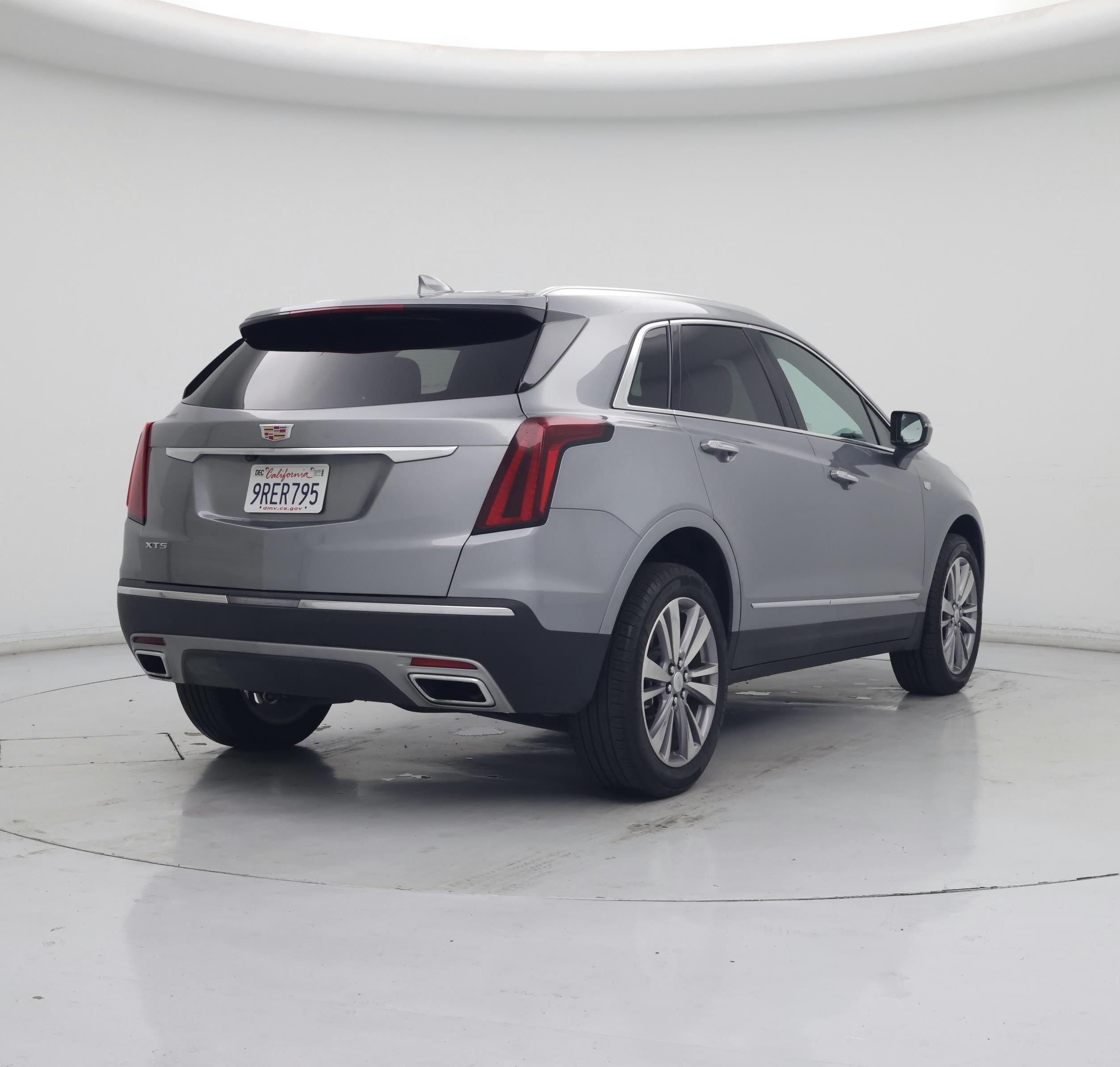 Thumbnail: 2025 Cadillac XT5 - 8