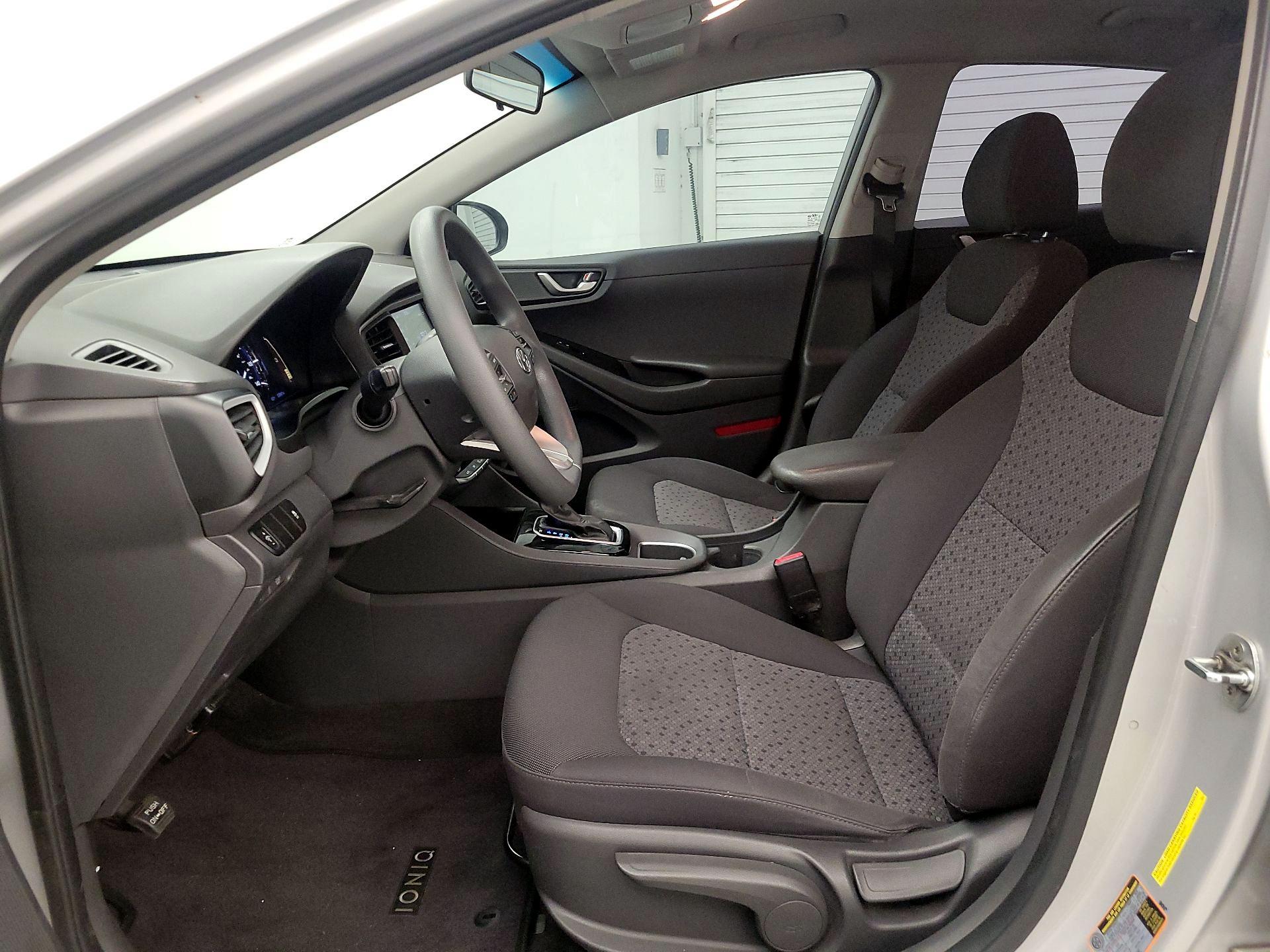 Thumbnail: 2019 Hyundai Ioniq - 11