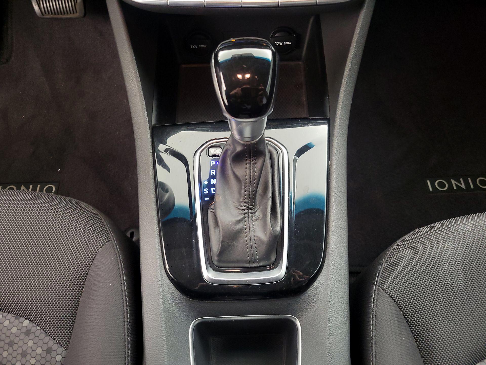 Thumbnail: 2019 Hyundai Ioniq - 17