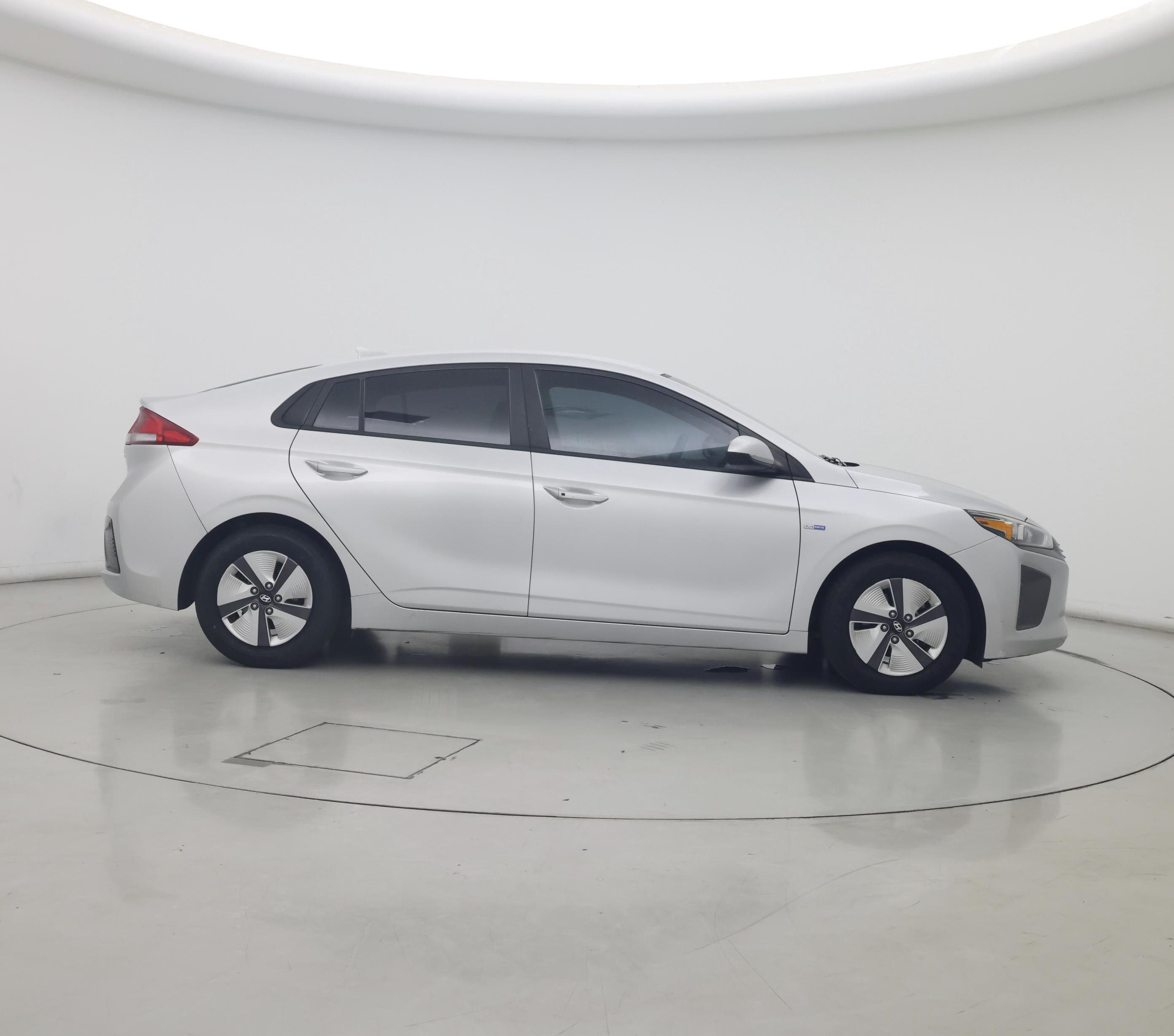 Thumbnail: 2019 Hyundai Ioniq - 7