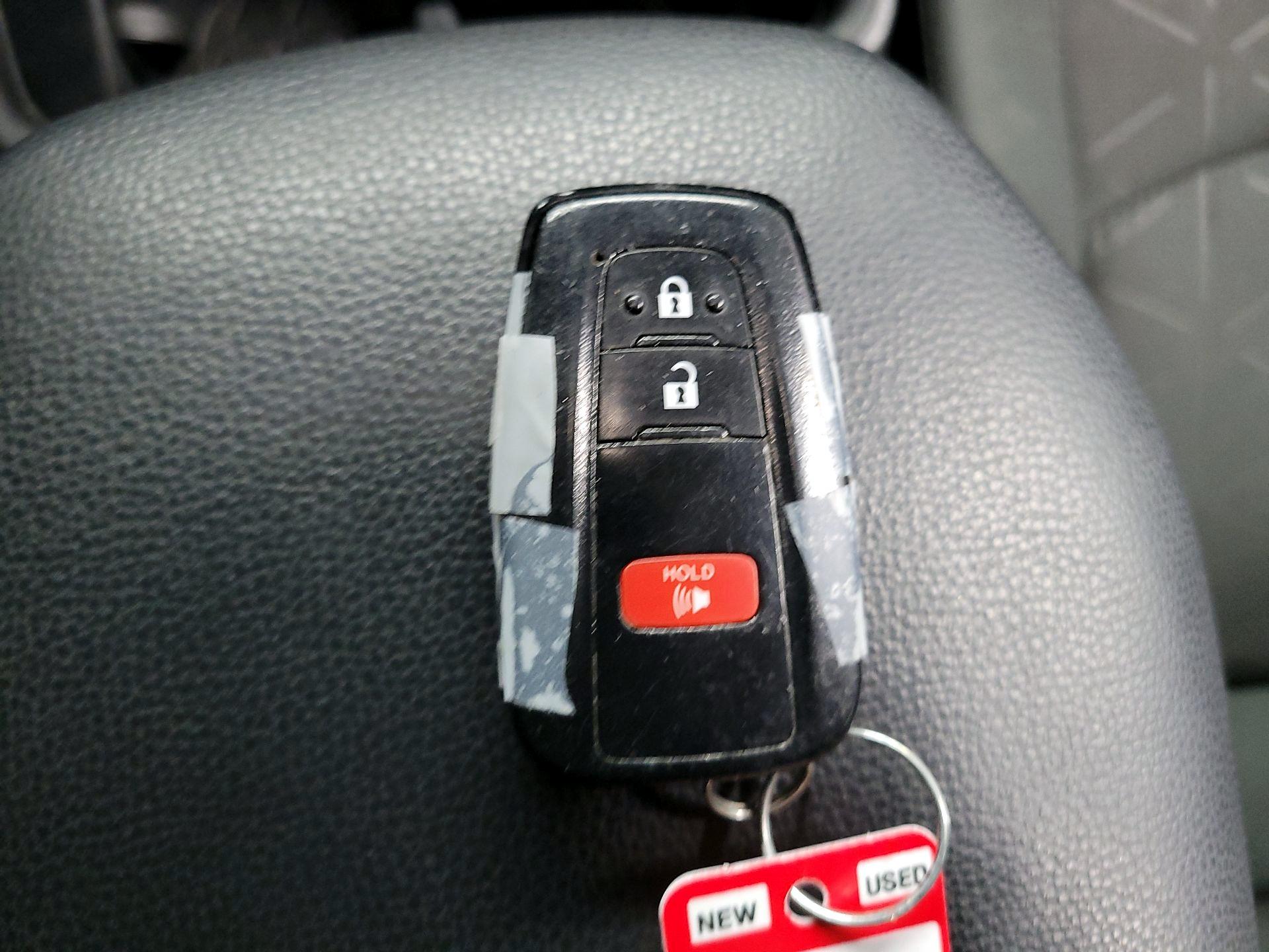 Thumbnail: 2023 Toyota RAV4 - 18