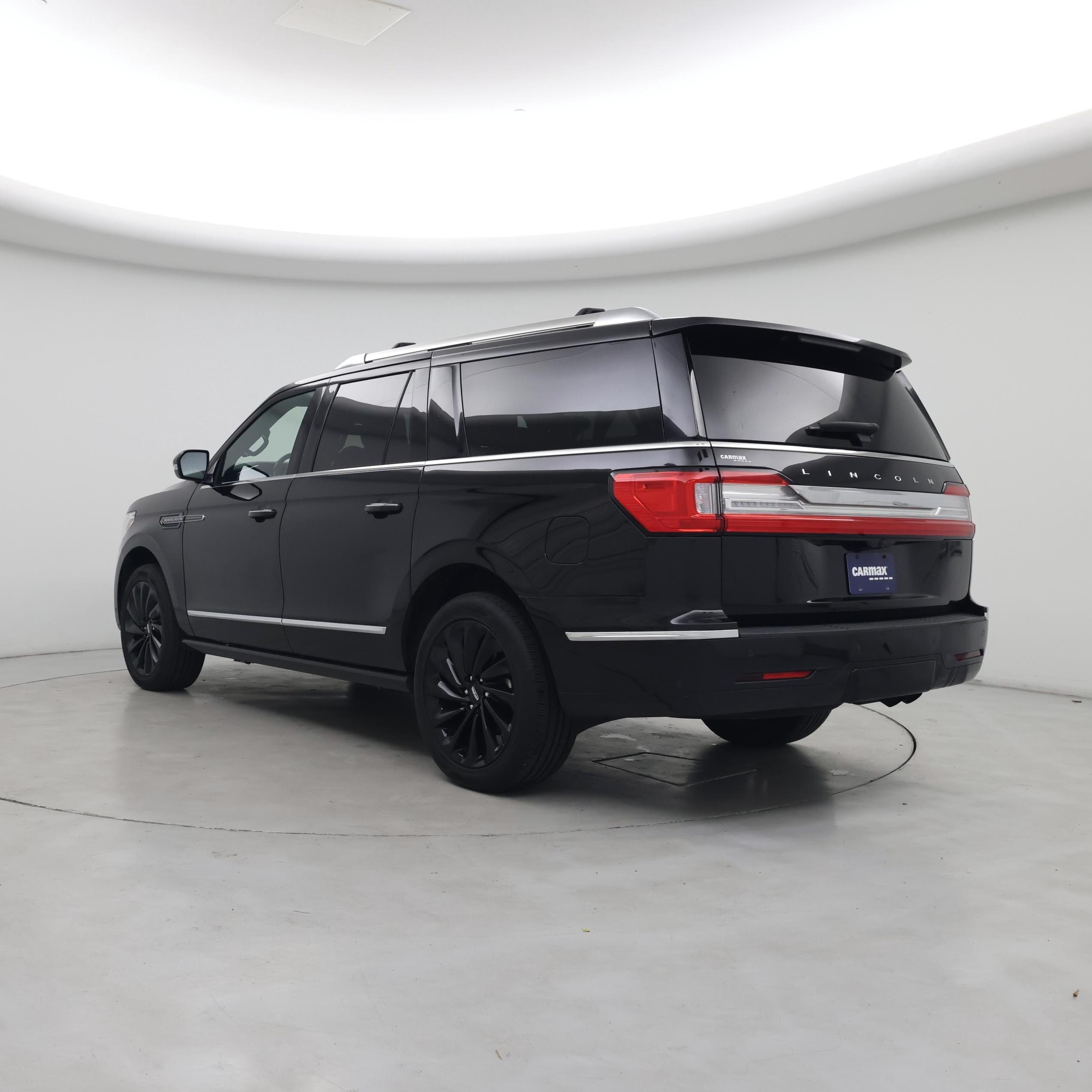 Thumbnail: 2020 Lincoln Navigator L - 2