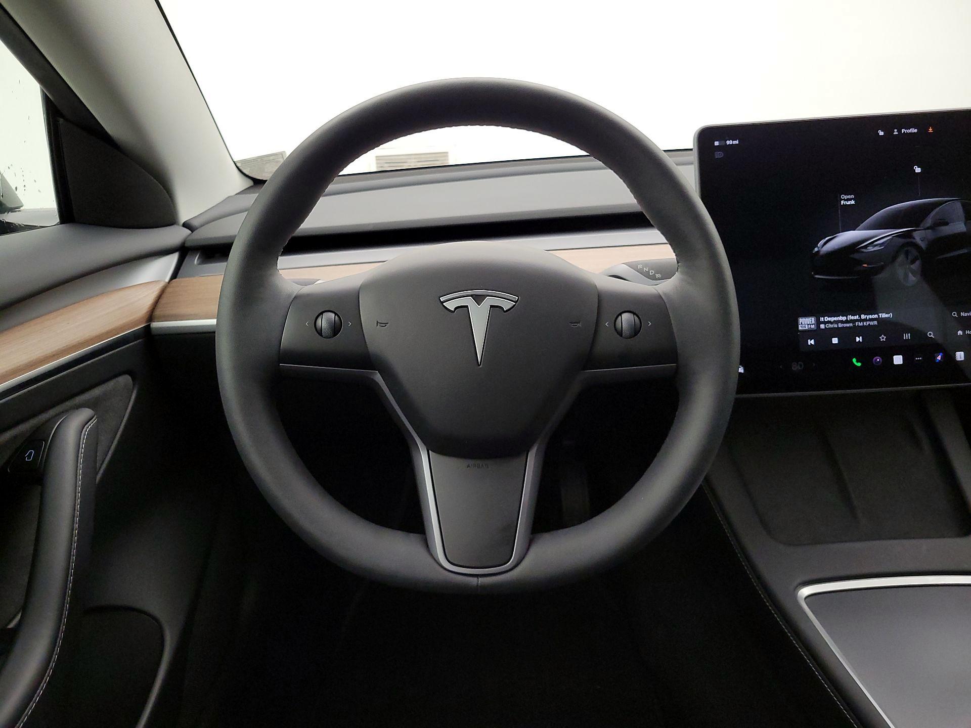 Thumbnail: 2023 Tesla Model 3 - 10