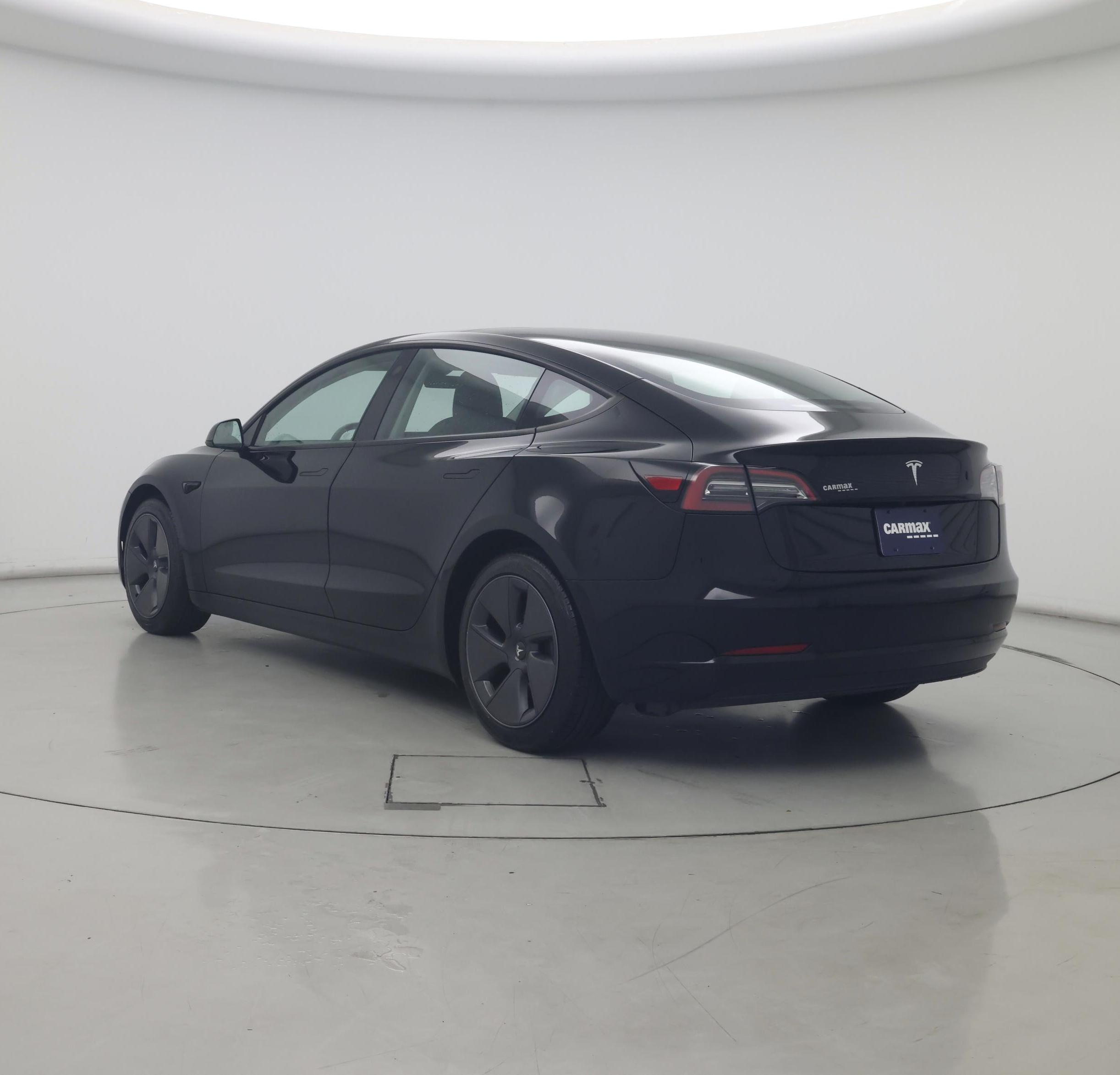 Thumbnail: 2023 Tesla Model 3 - 2