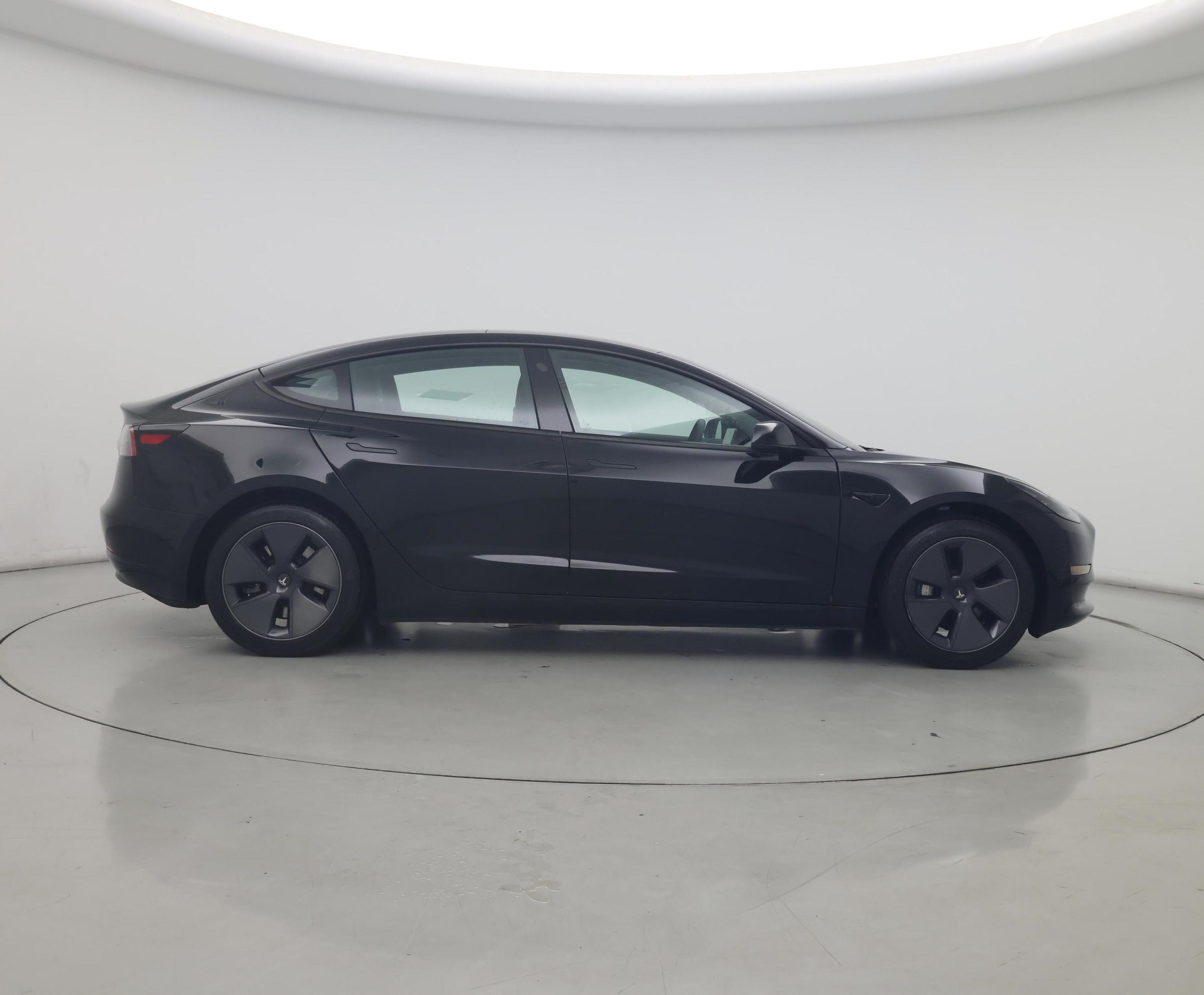Thumbnail: 2023 Tesla Model 3 - 7