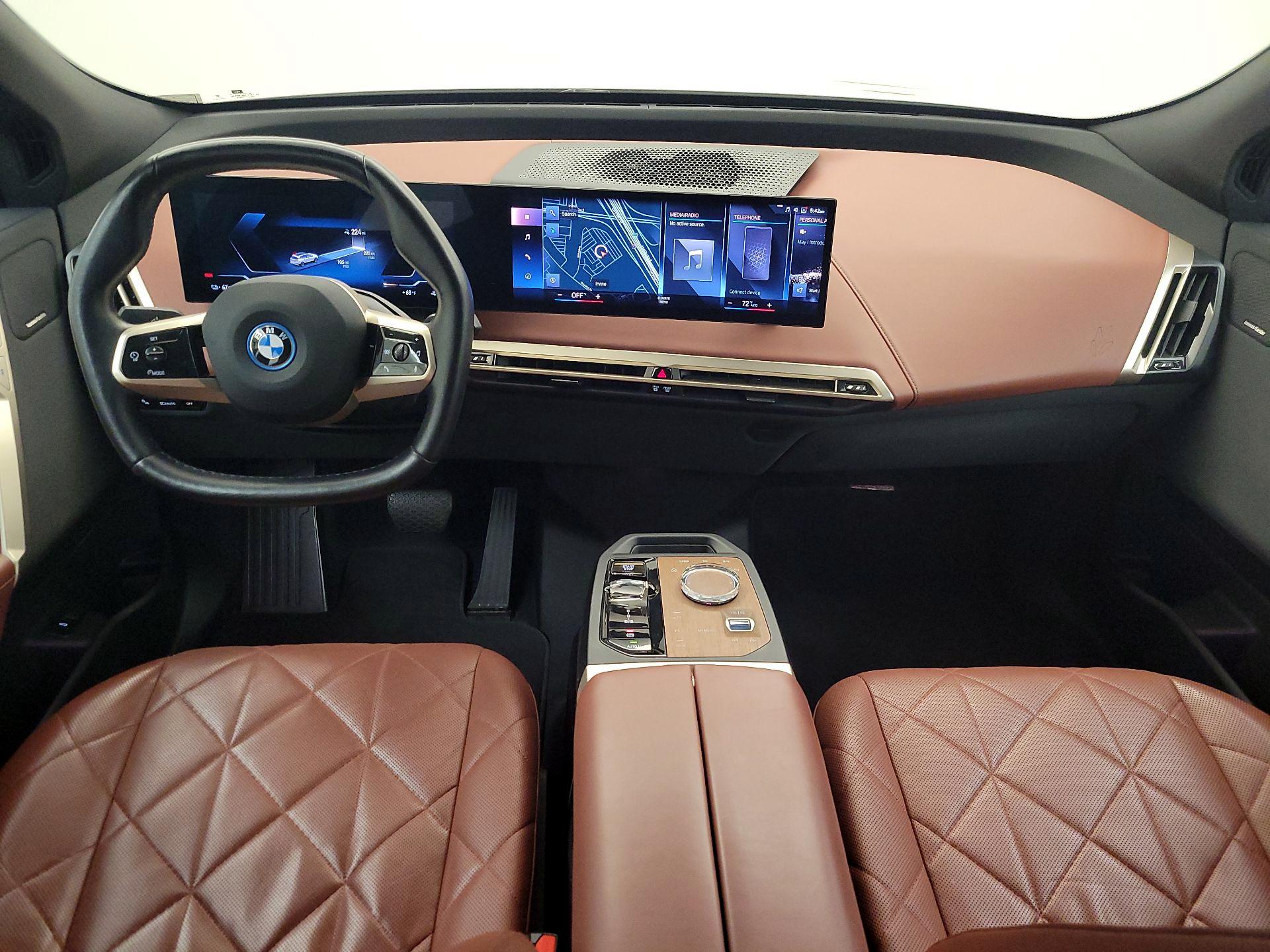 Thumbnail: 2023 BMW iX - 9