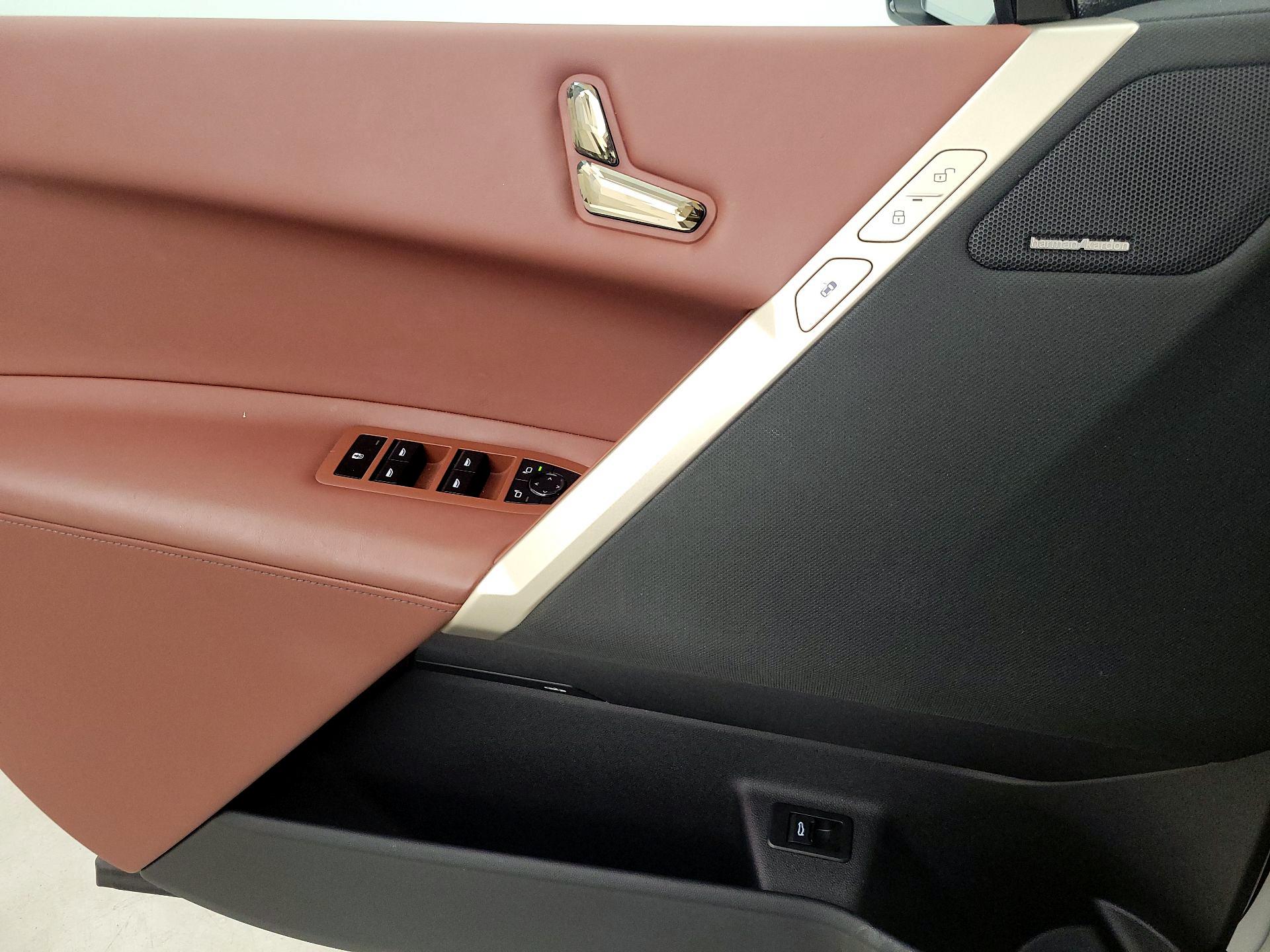 Thumbnail: 2023 BMW iX - 12