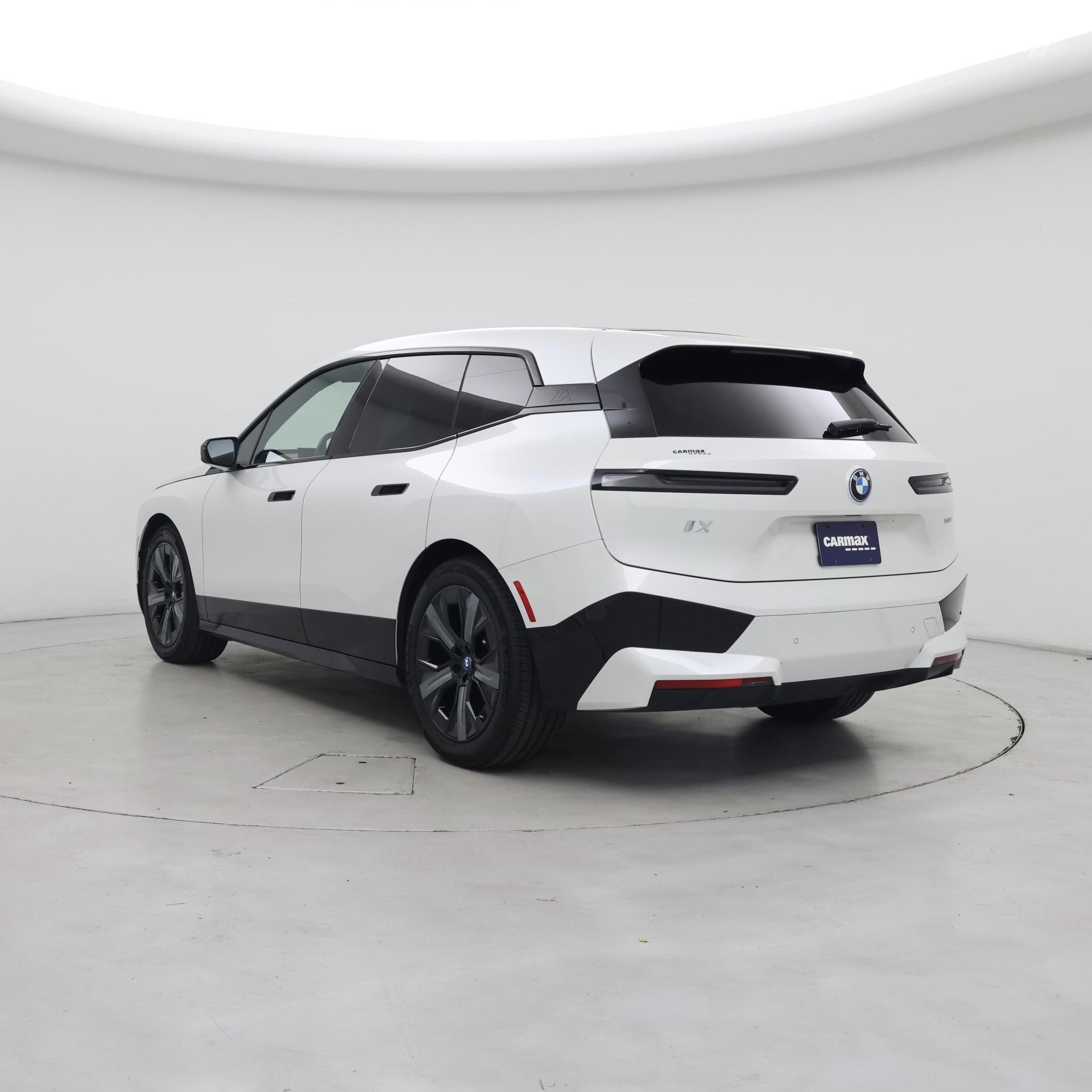 Thumbnail: 2023 BMW iX - 2