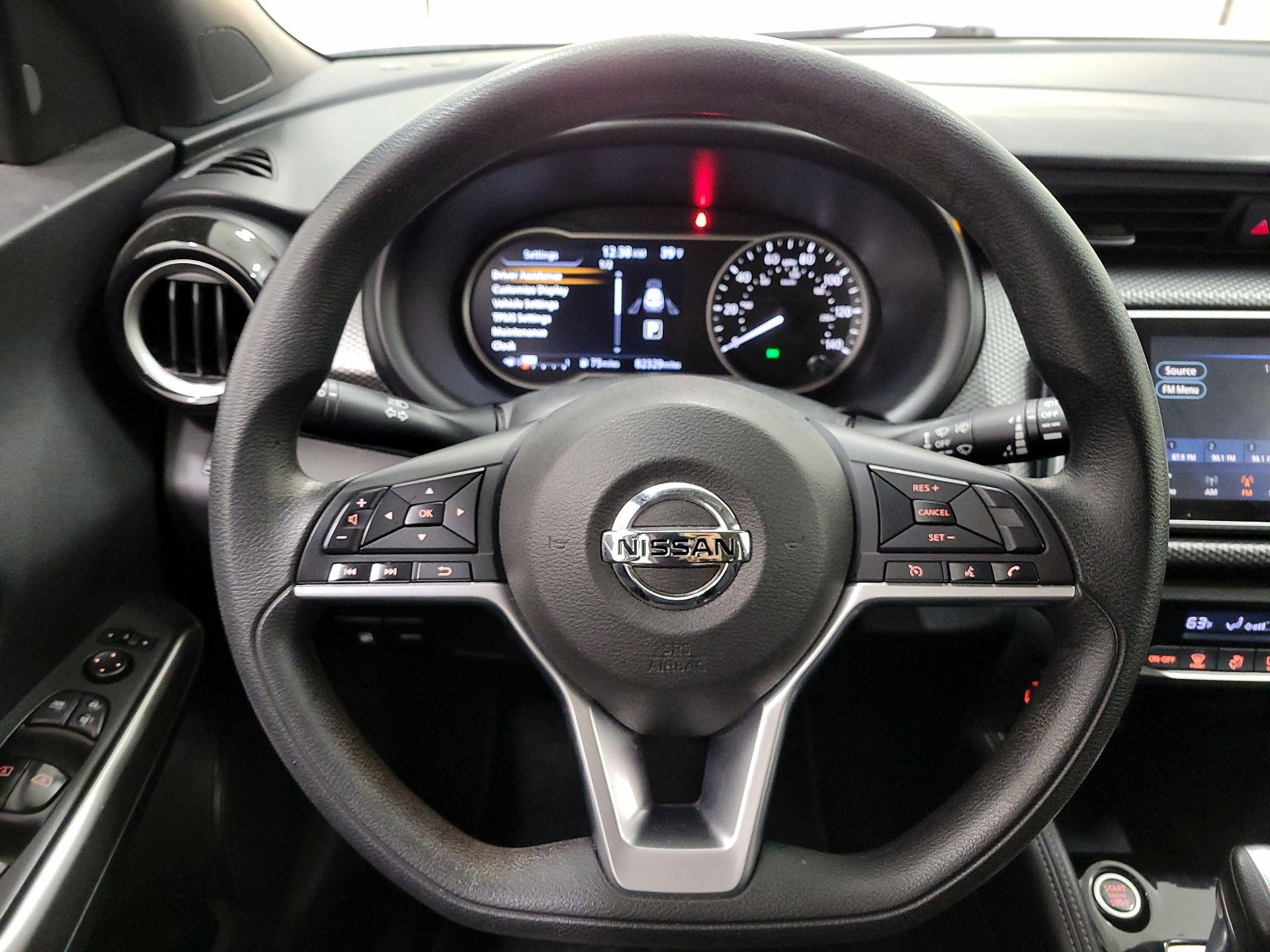 Thumbnail: 2019 Nissan Kicks - 10