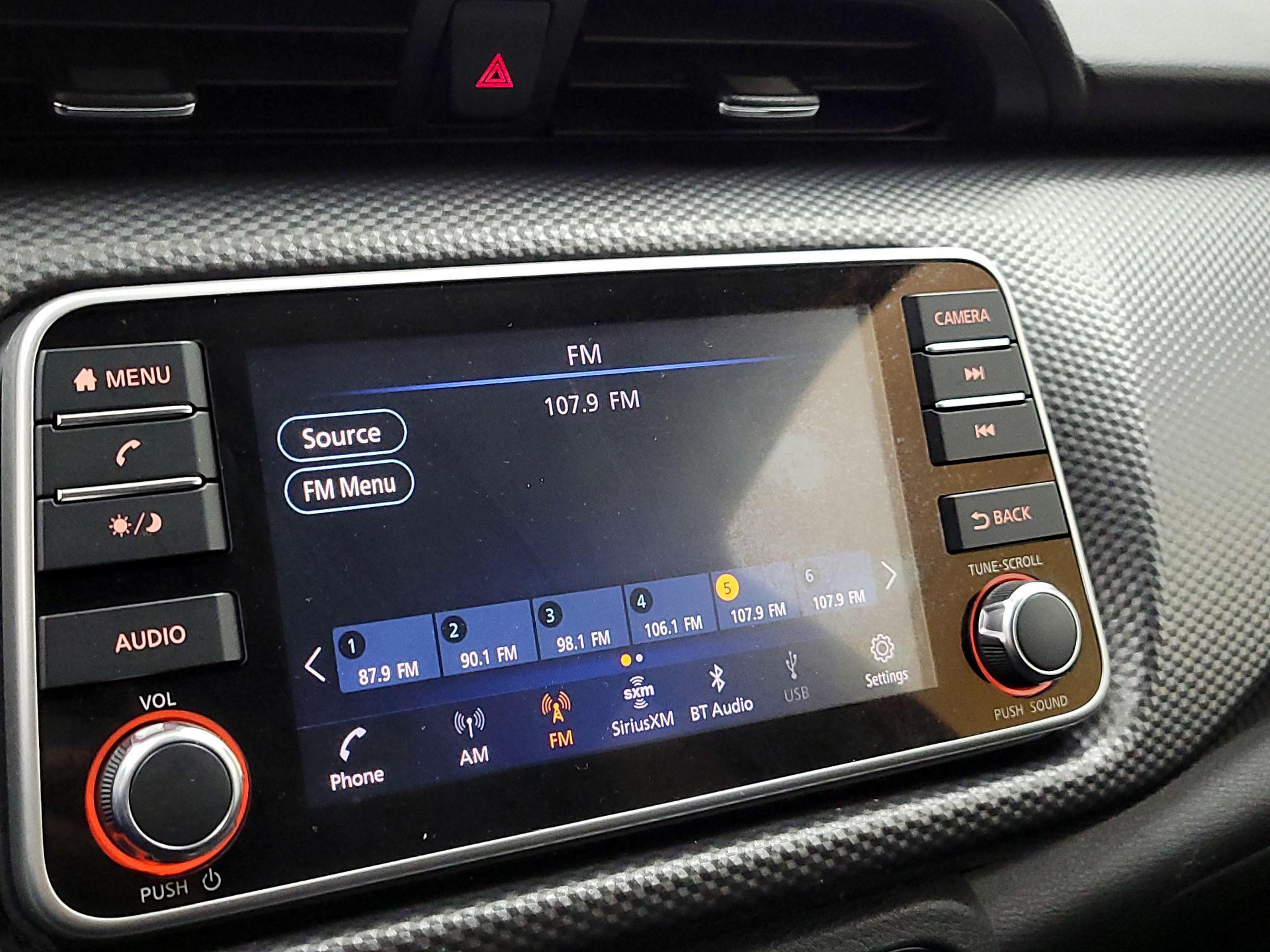 Thumbnail: 2019 Nissan Kicks - 15