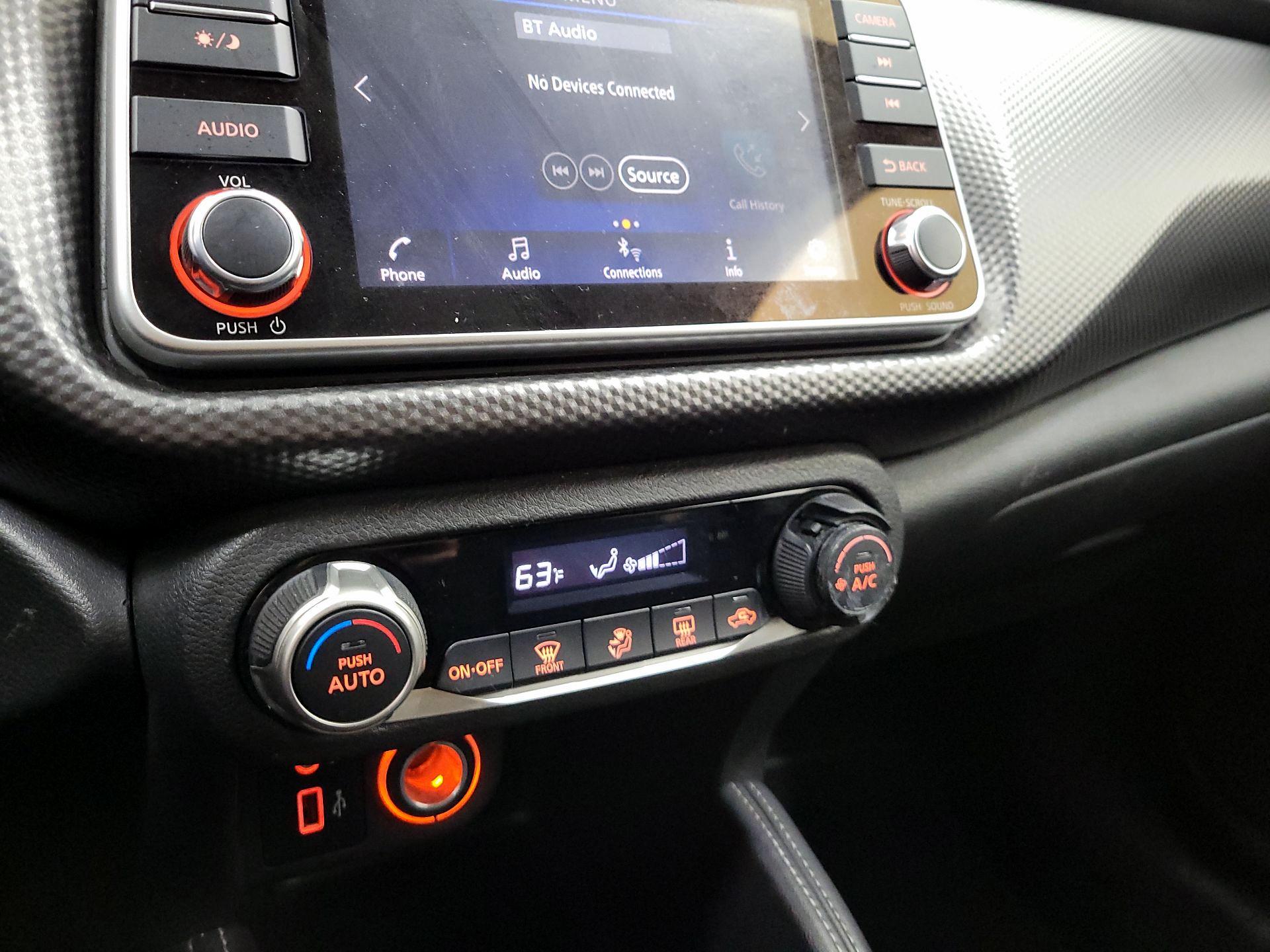 Thumbnail: 2019 Nissan Kicks - 16