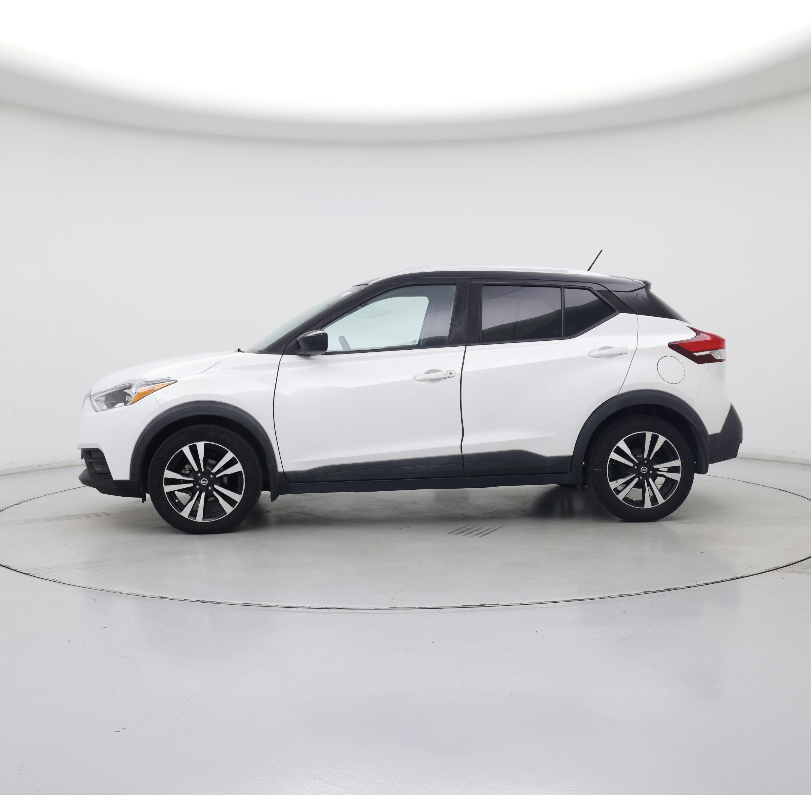 Thumbnail: 2019 Nissan Kicks - 3