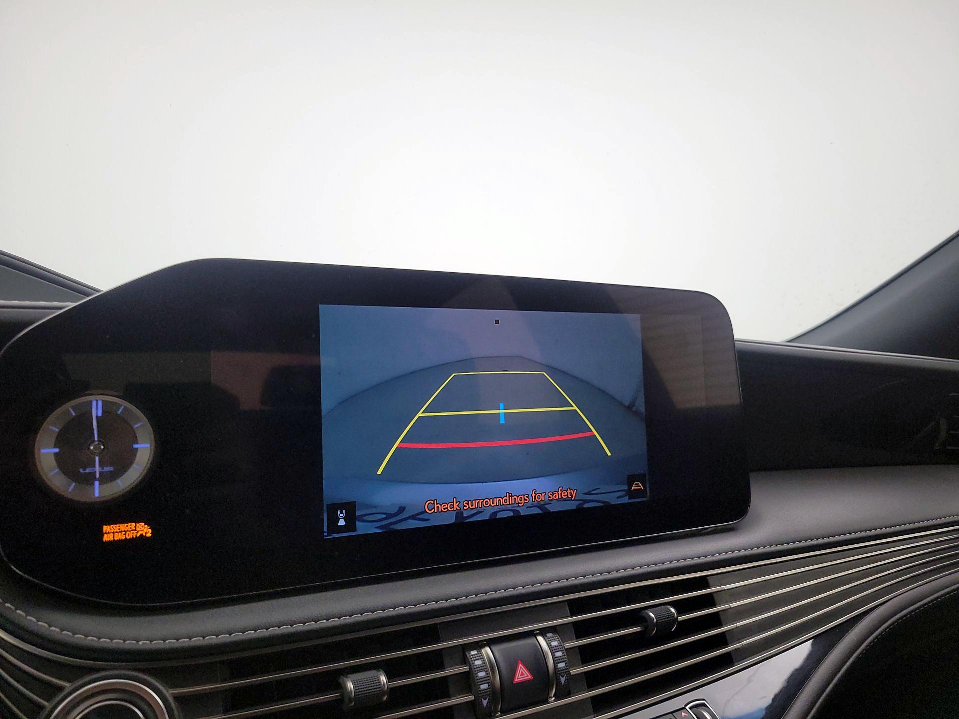 Thumbnail: 2023 Lexus LS - 15