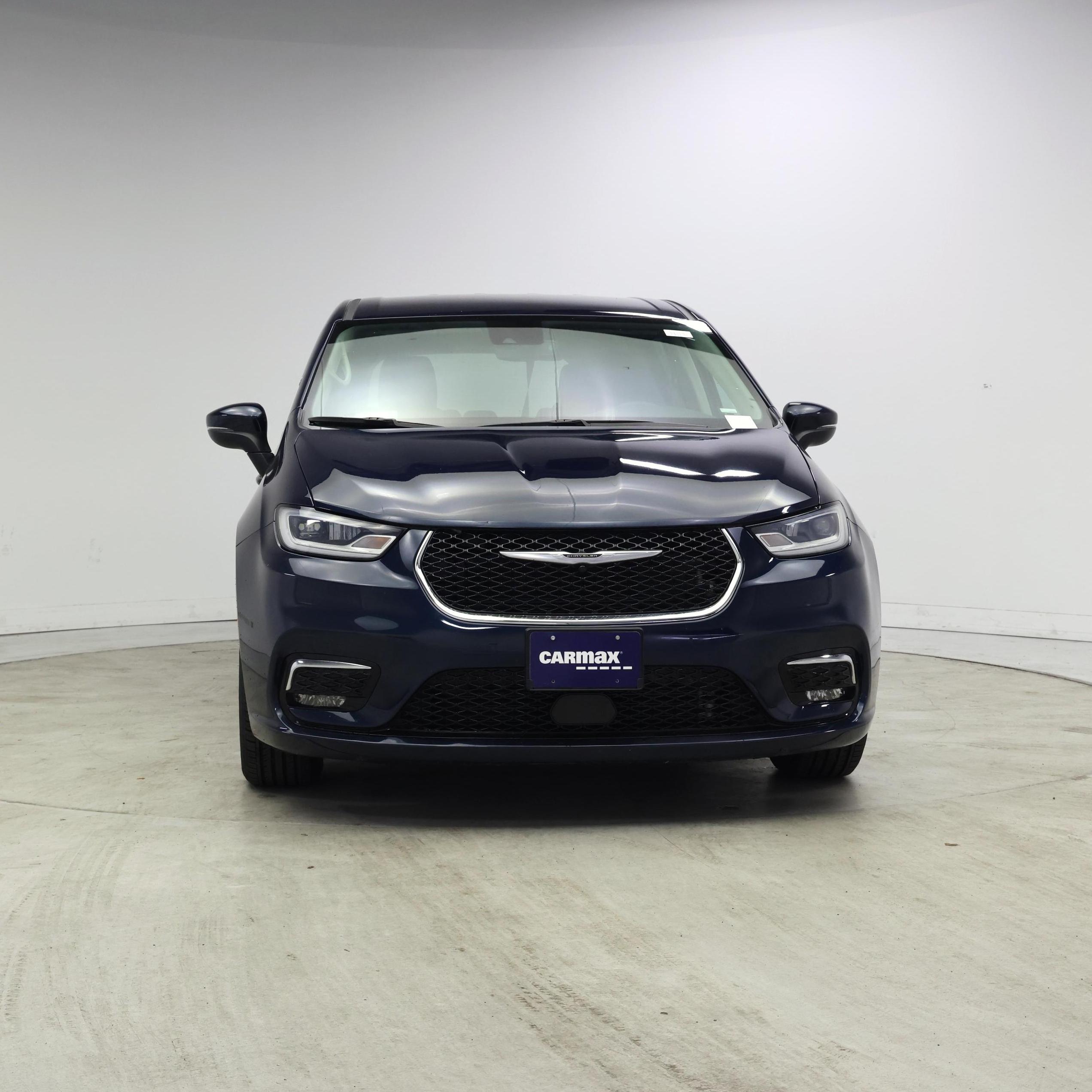 Thumbnail: 2023 Chrysler Pacifica - 5