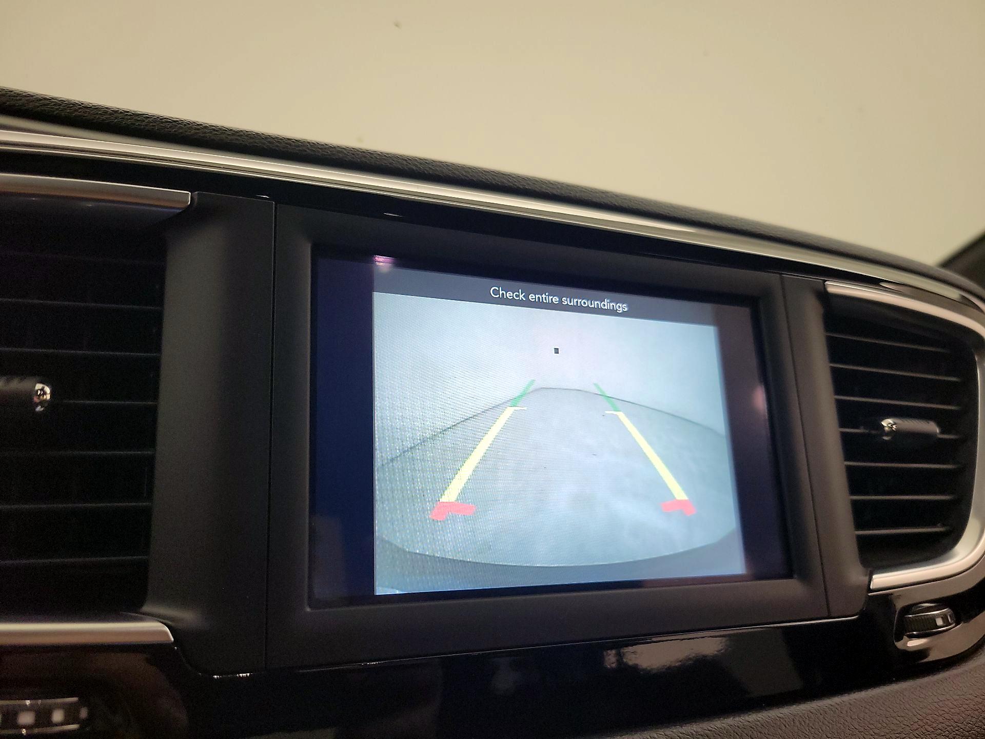 Thumbnail: 2020 Chrysler Pacifica - 14