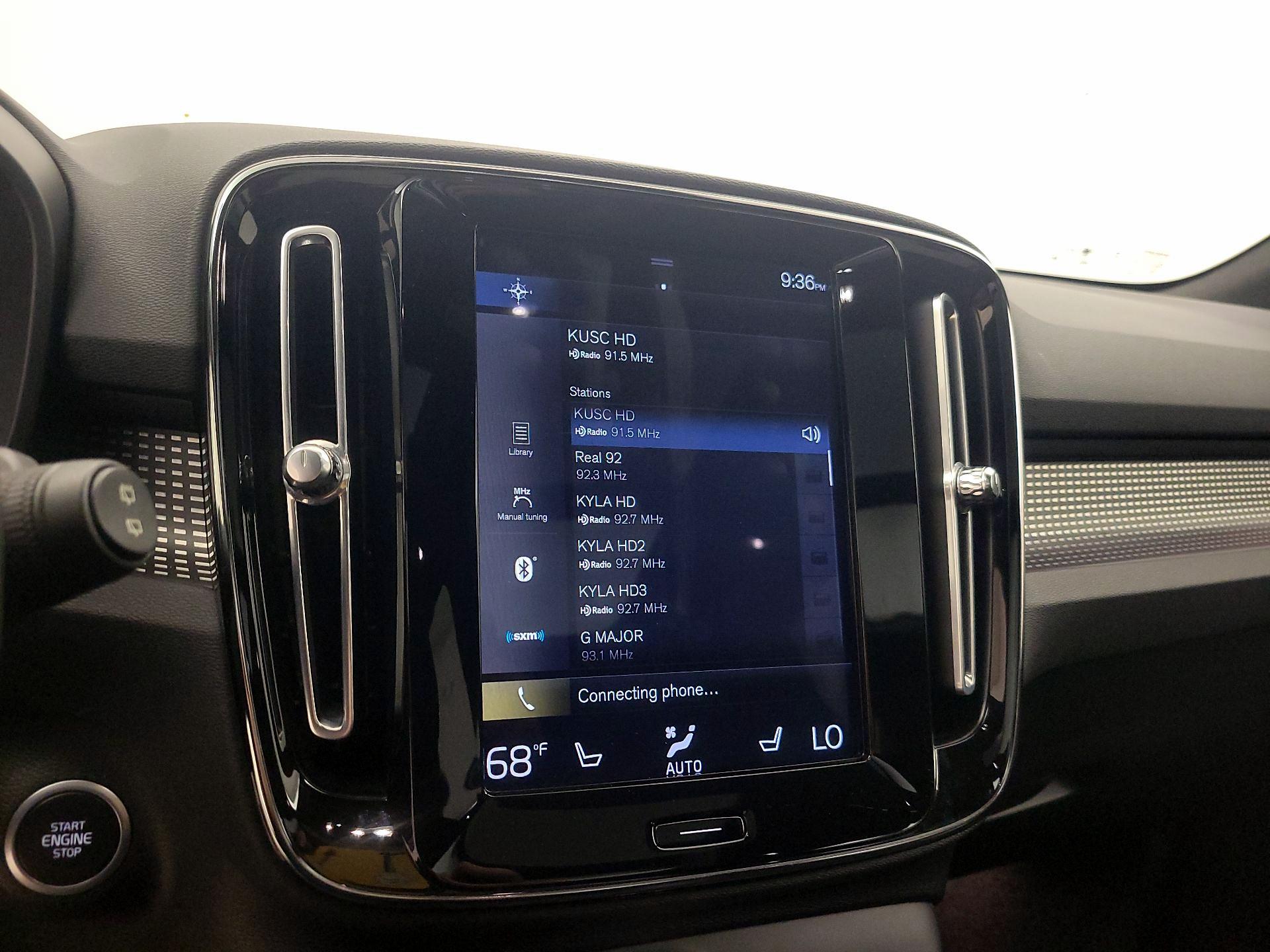 Thumbnail: 2021 Volvo XC40 - 15