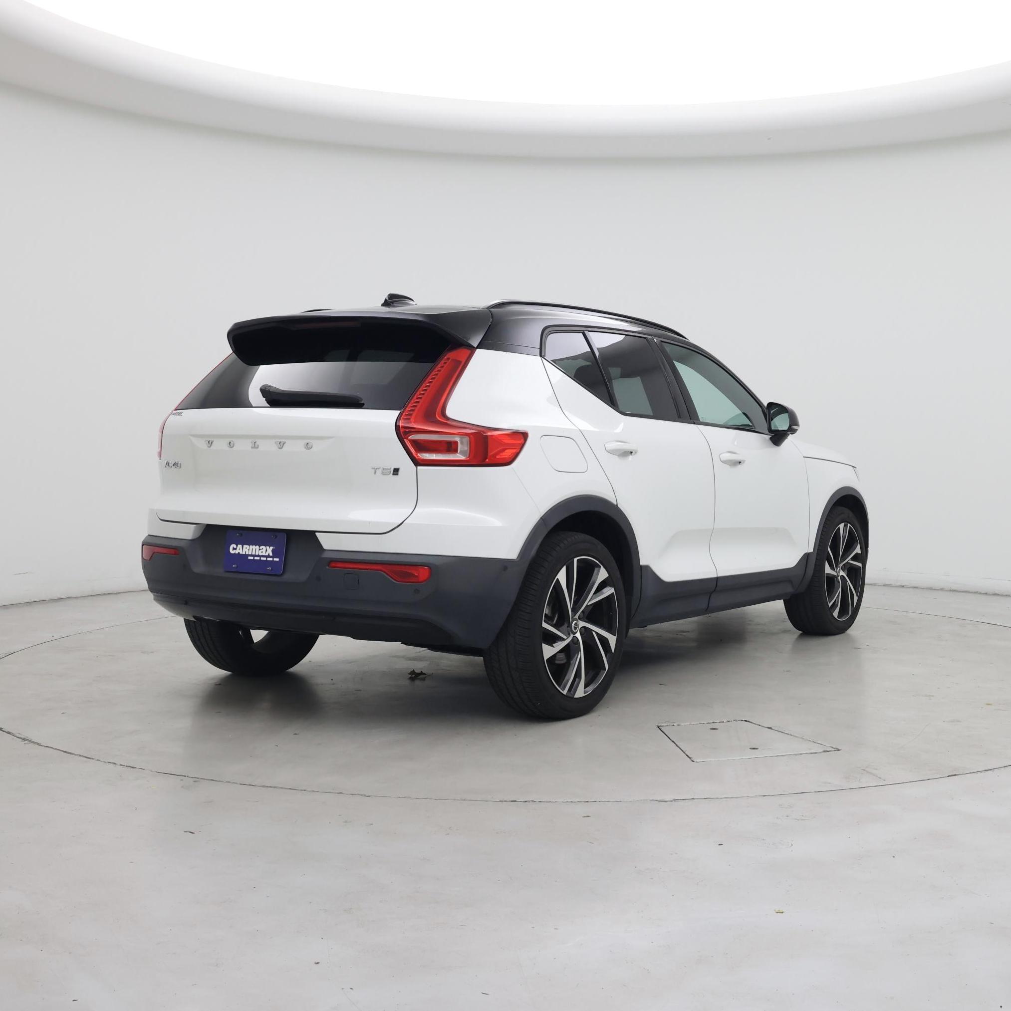 Thumbnail: 2021 Volvo XC40 - 8