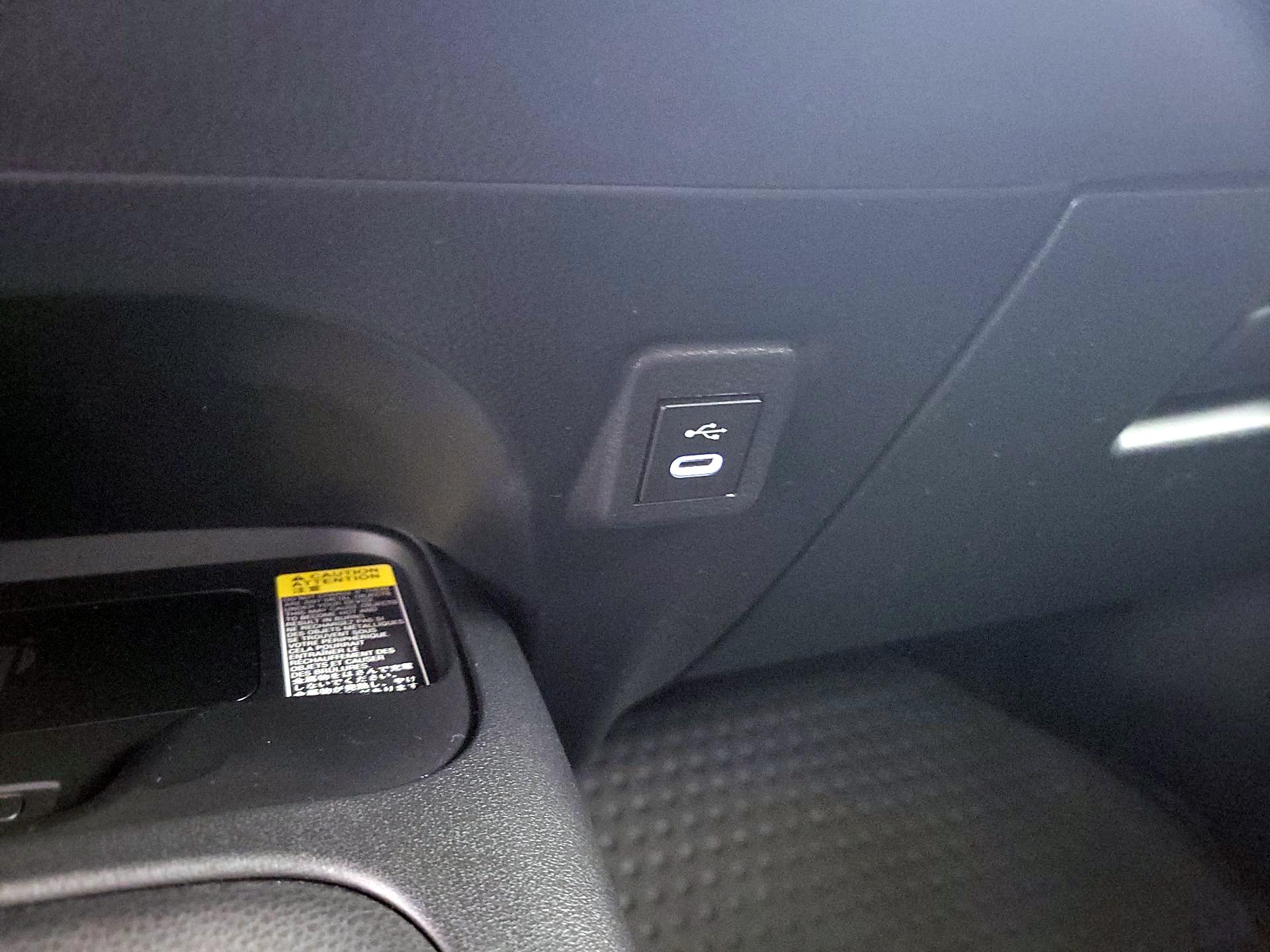 Thumbnail: 2025 Toyota Corolla - 18