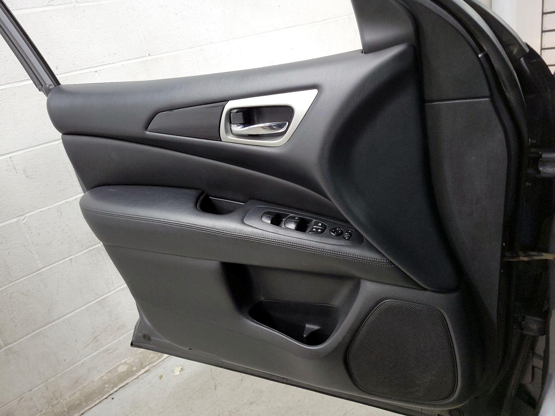 Thumbnail: 2018 Nissan Pathfinder - 10