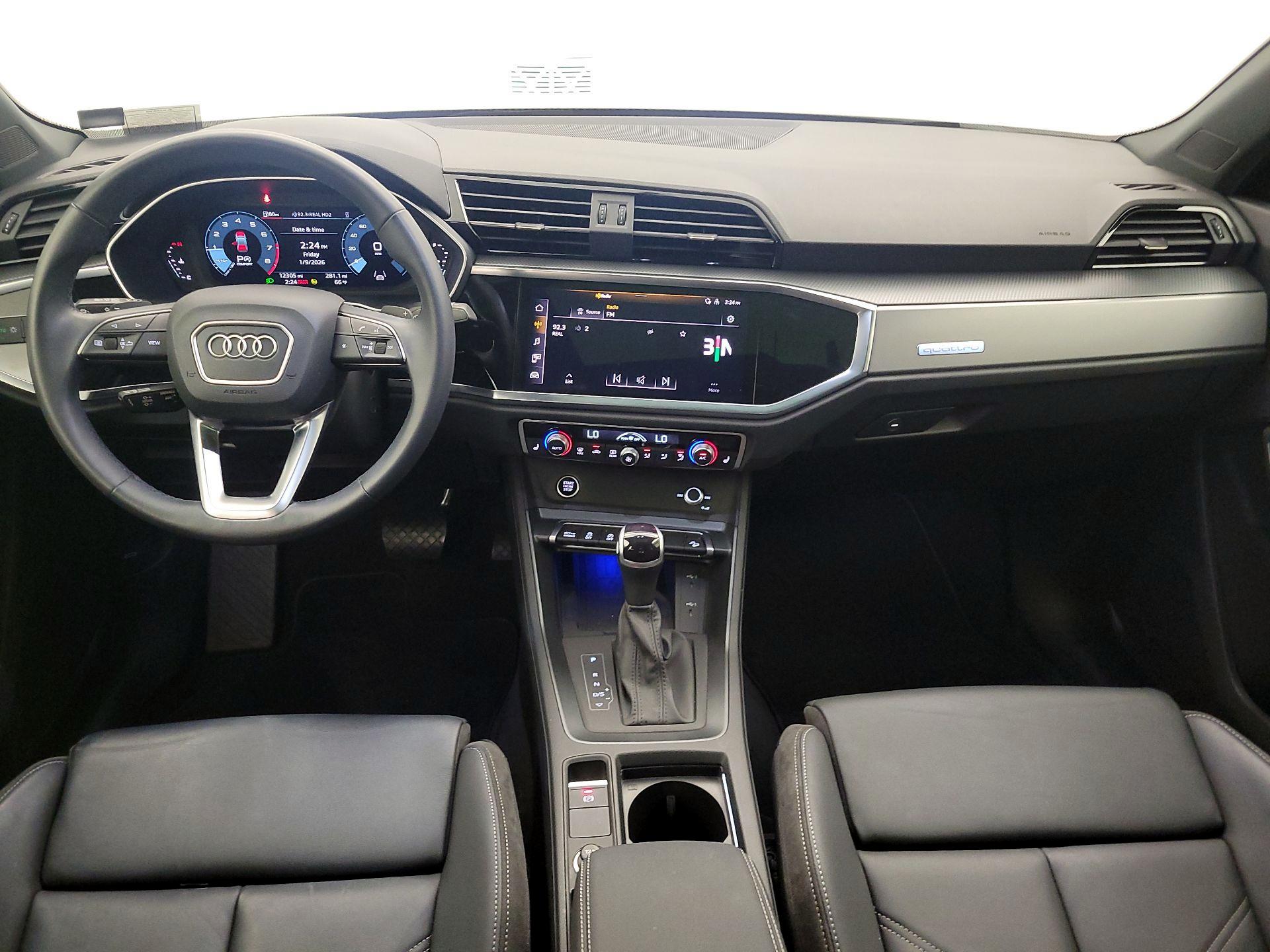 Thumbnail: 2023 Audi Q3 - 9