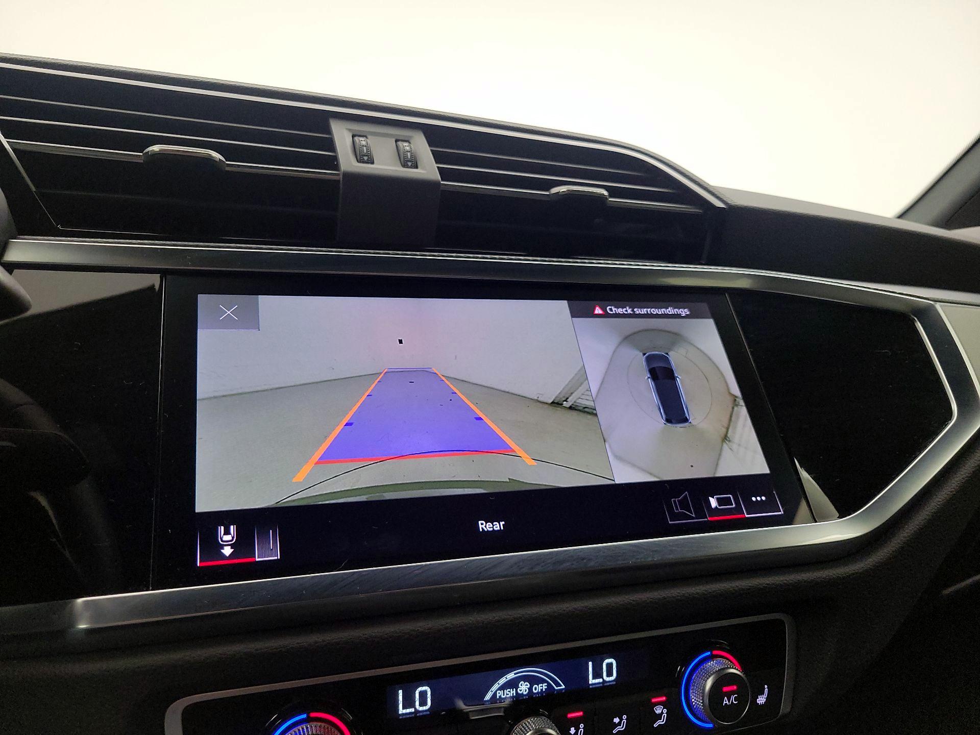 Thumbnail: 2023 Audi Q3 - 14