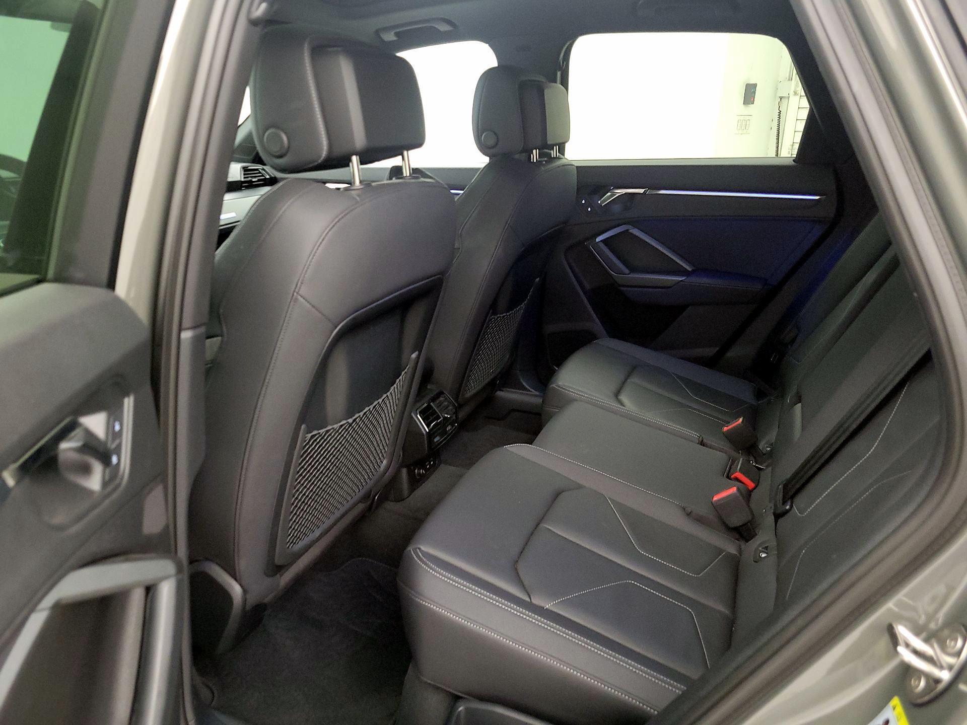 Thumbnail: 2023 Audi Q3 - 20