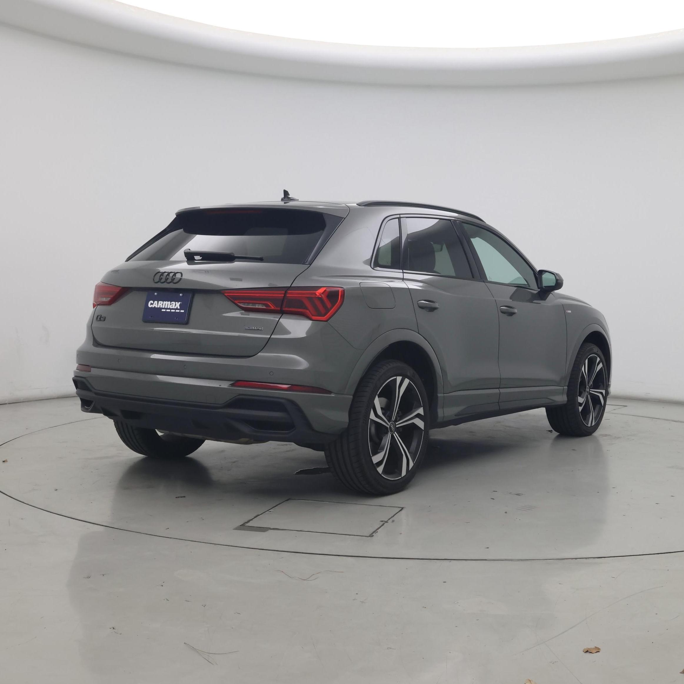 Thumbnail: 2023 Audi Q3 - 8