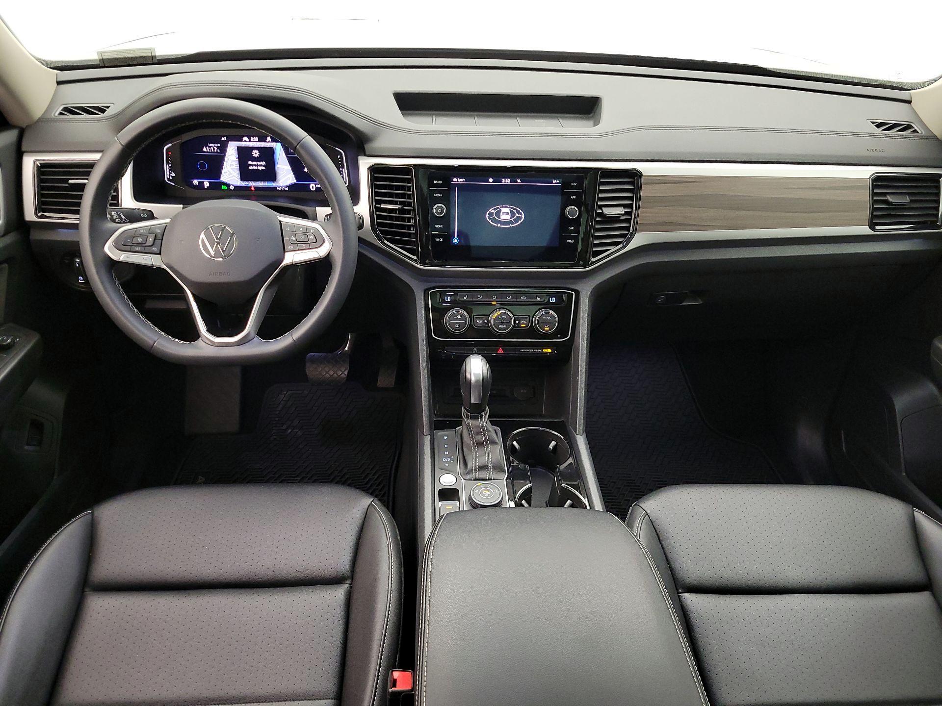 Thumbnail: 2023 Volkswagen Atlas - 9