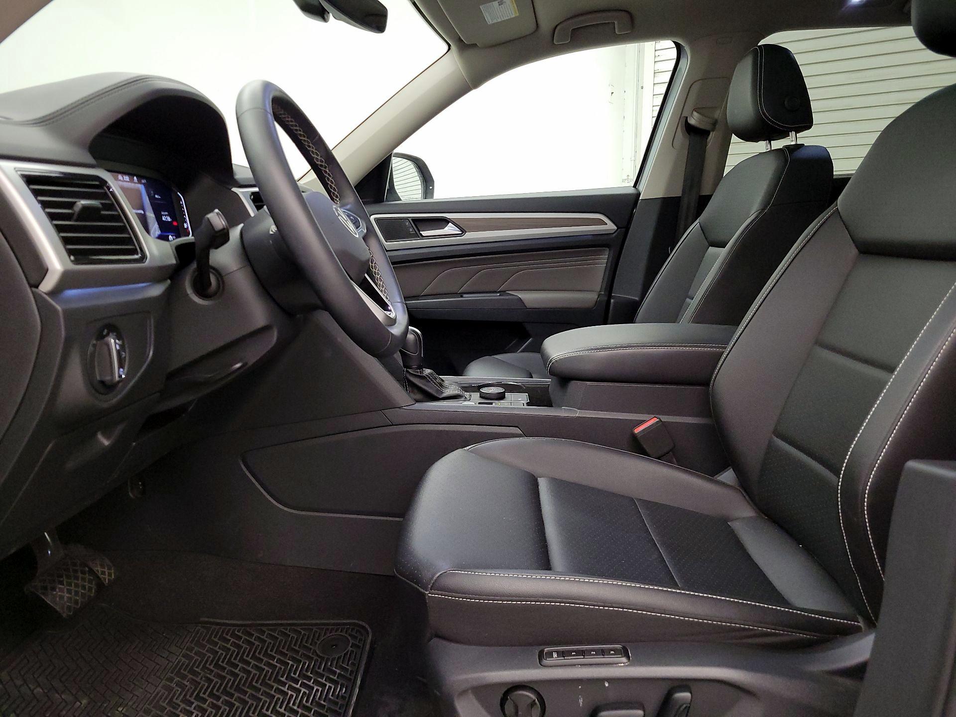 Thumbnail: 2023 Volkswagen Atlas - 11