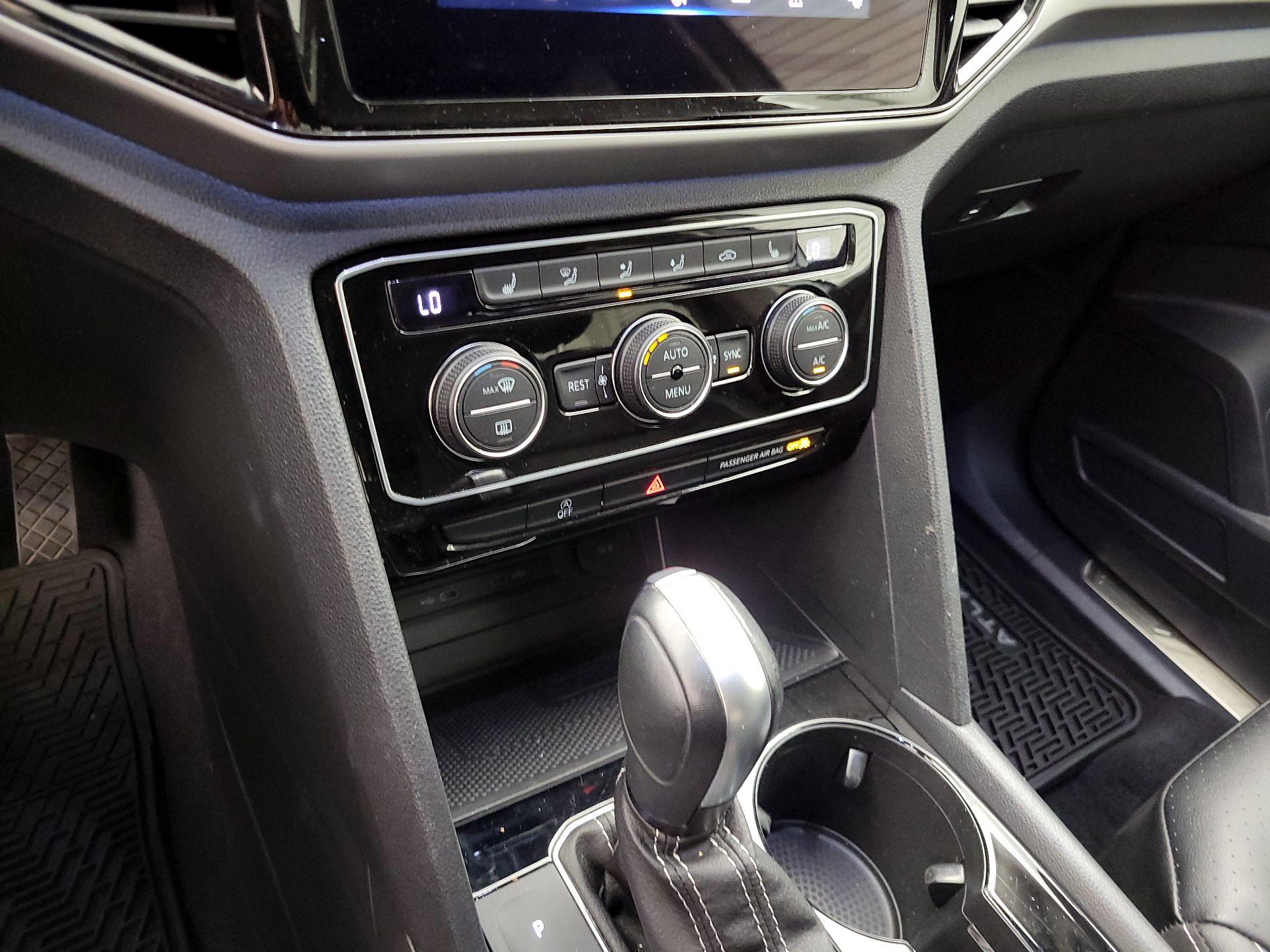 Thumbnail: 2023 Volkswagen Atlas - 17