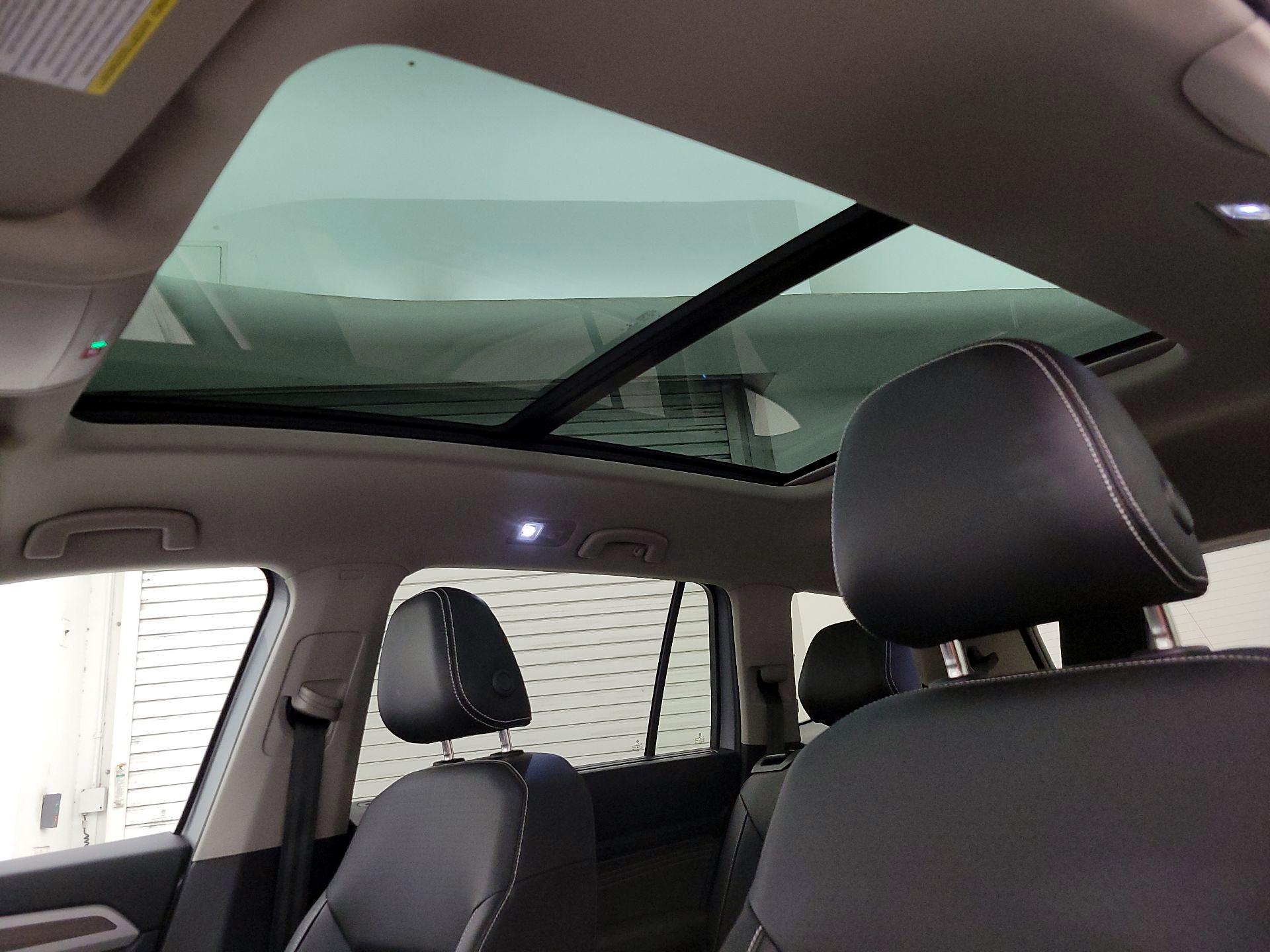 Thumbnail: 2023 Volkswagen Atlas - 20