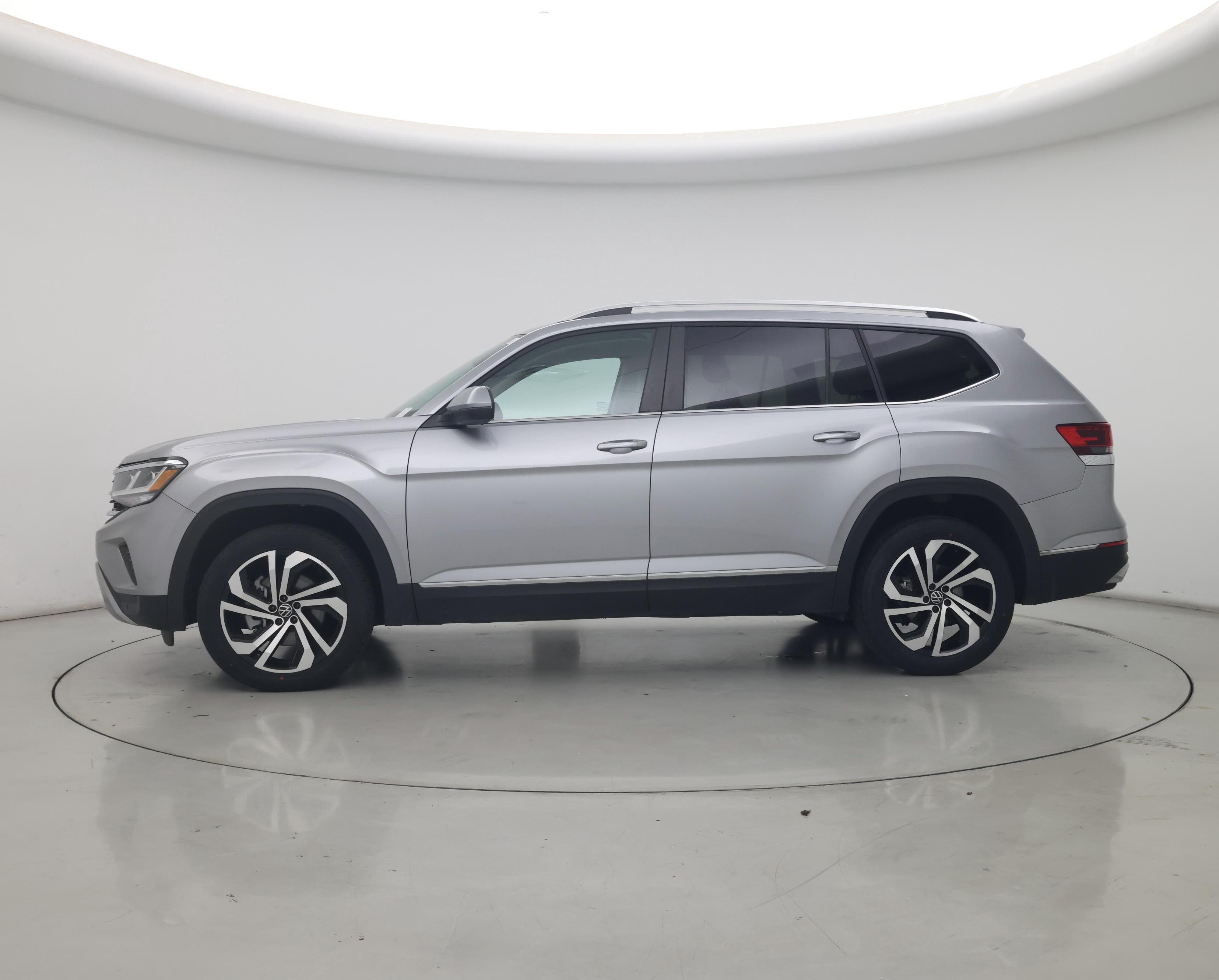 Thumbnail: 2023 Volkswagen Atlas - 3